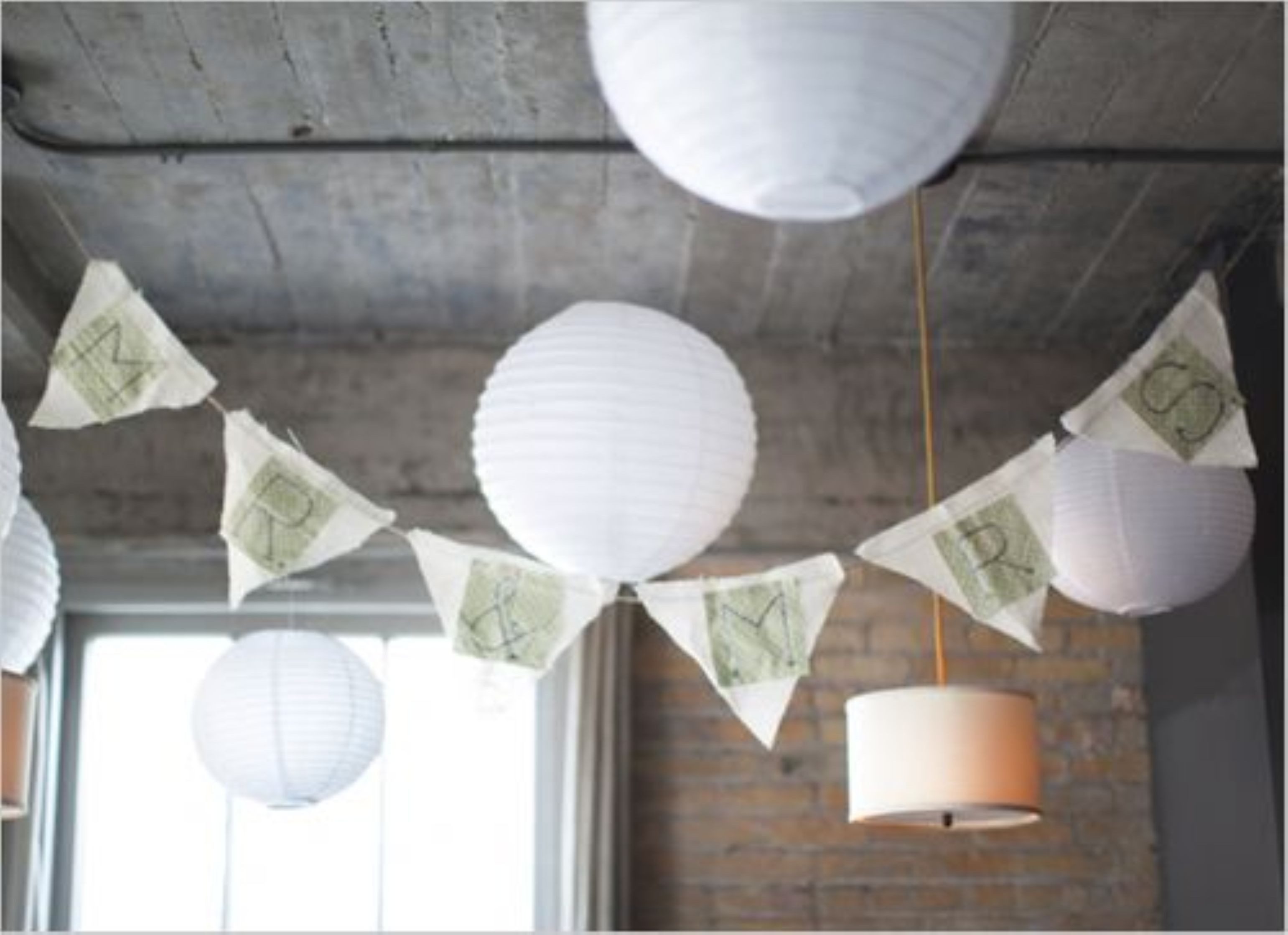 PartyPro Lampion Papierlampion 20 cm, weiß – perfekte Deko für Hochzeit, Taufe & Party
