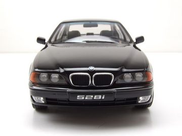 KK Scale Modellauto BMW 528i E39 1995 schwarz Modellauto 1:18 KK Scale, Maßstab 1:18