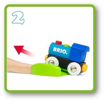 BRIO® Spielzeugeisenbahn-Lokomotive Mein erstes BRIO® Bahn Regenbogen-Set, (Set), mit Leucht- und Soundeffekten, FSC®- schützt Wald - weltweit