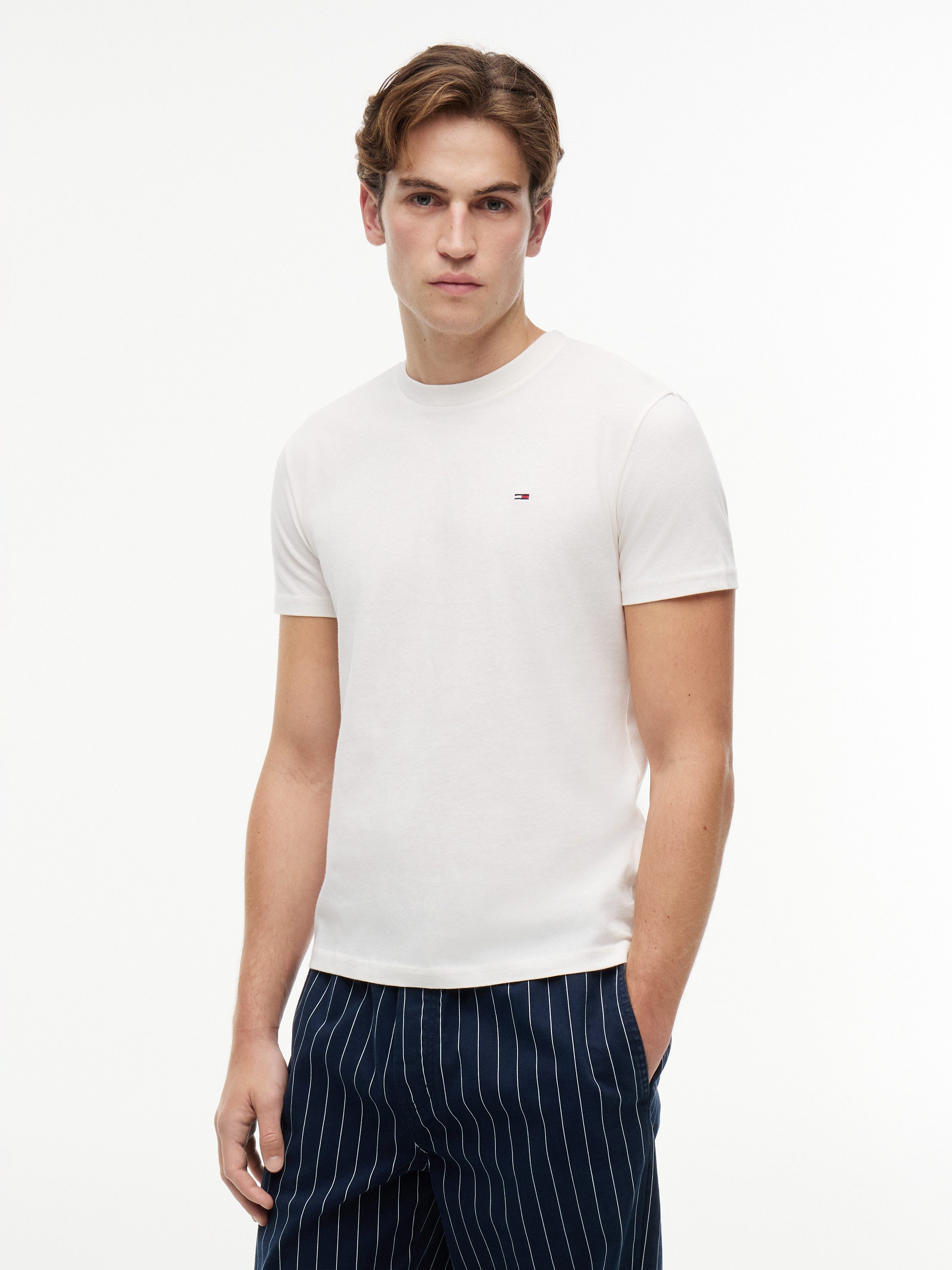 Tommy Jeans Rundhalsshirt TJM XSLIM 2PACK JERSEY TEE EXT (Packung, 2er-Pack) Logostickerei, 2Pack