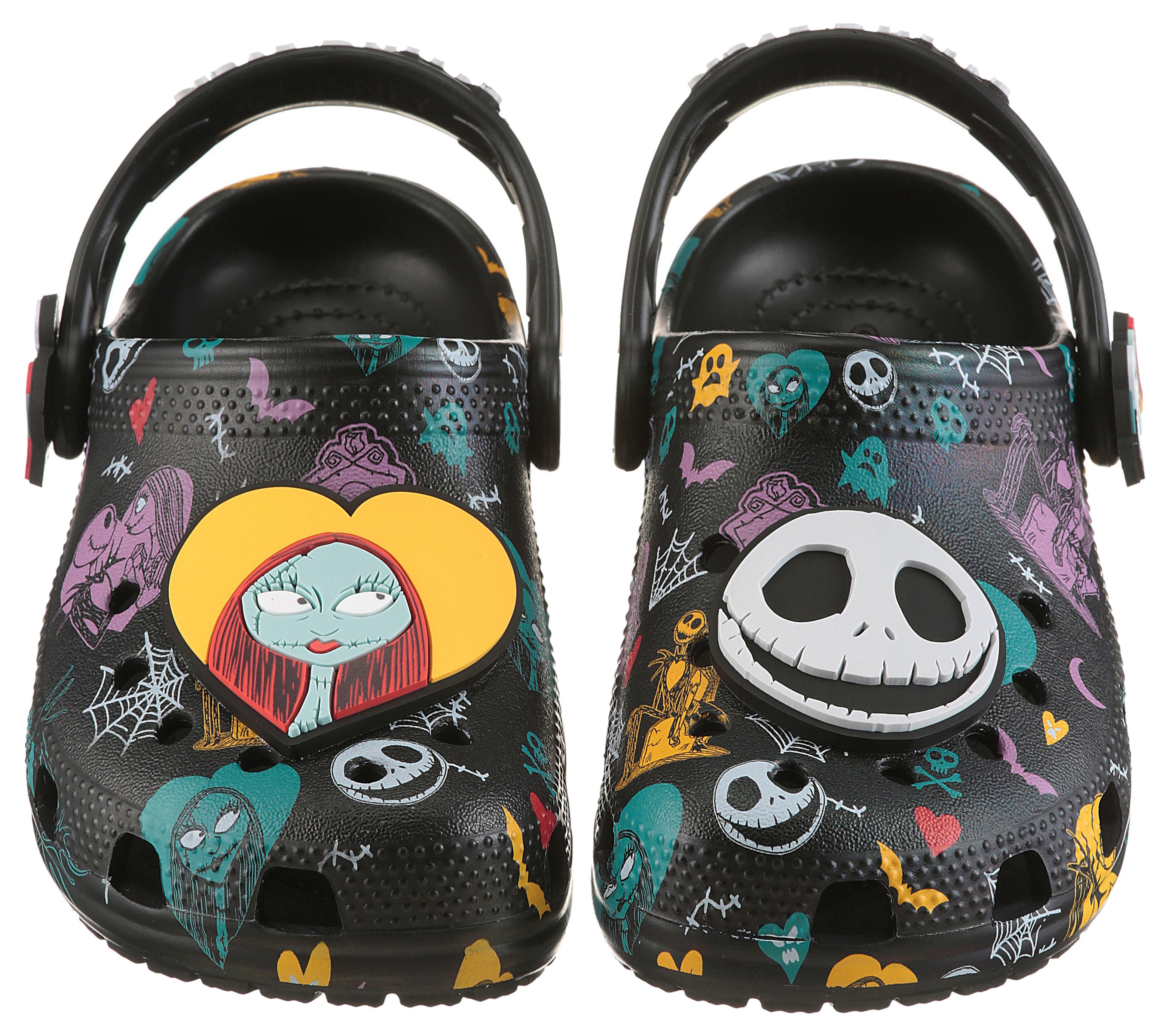 Crocs Nightmare Multi Classic Clog Clog Hausschuh mit bunten Halloween-Motiven