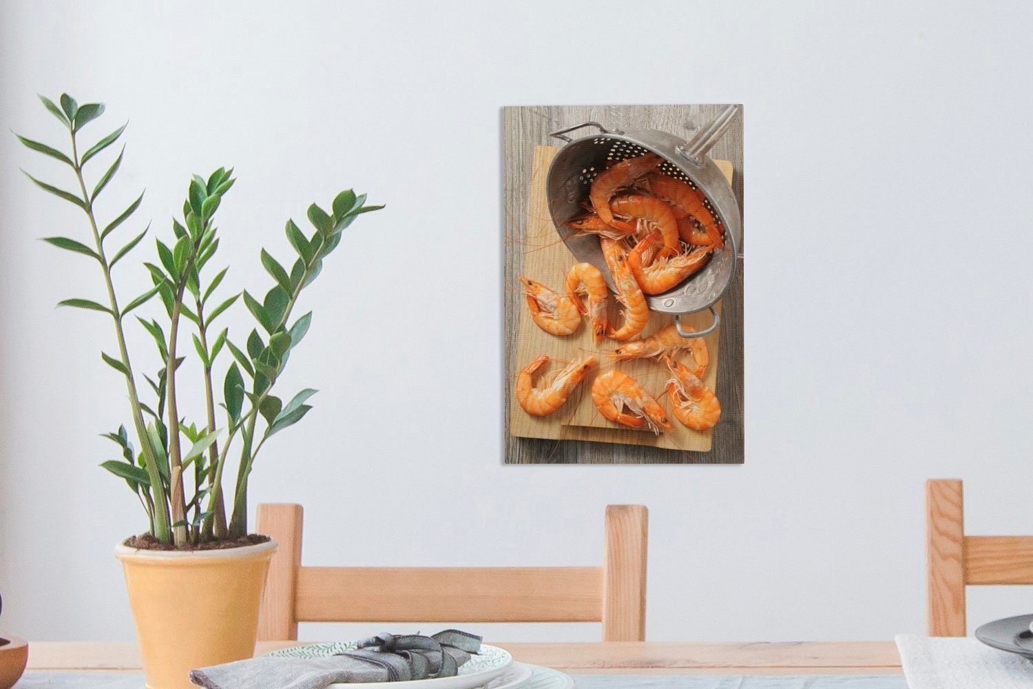 OneMillionCanvasses® Leinwandbild Gekochte Garnelen in Sieb, einem bespannt Gemälde, fertig Zackenaufhänger, Leinwandbild St), inkl. (1 cm 20x30