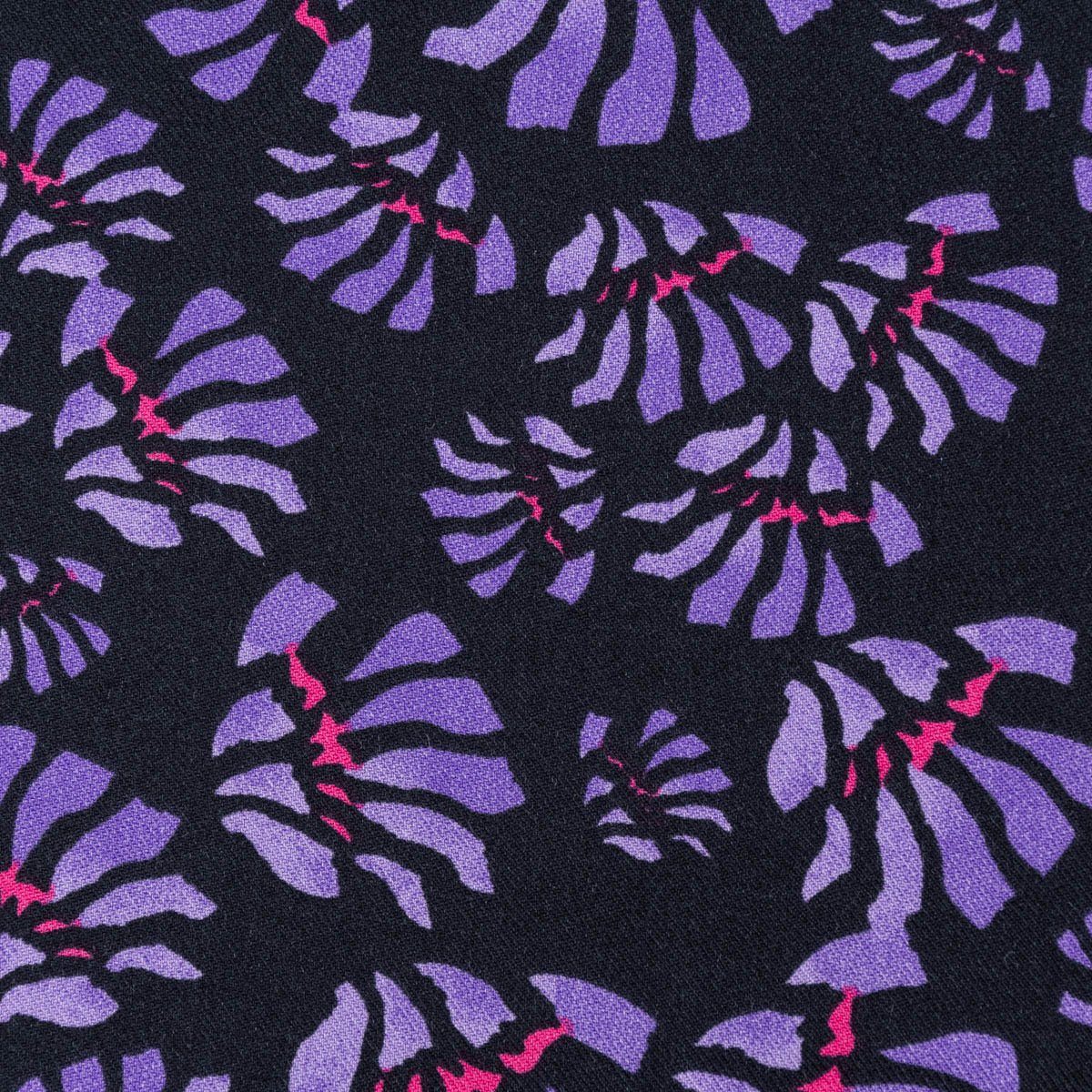 Stoff Viskose Twill Stoff Blüten schwarz lila 1,41m Breite