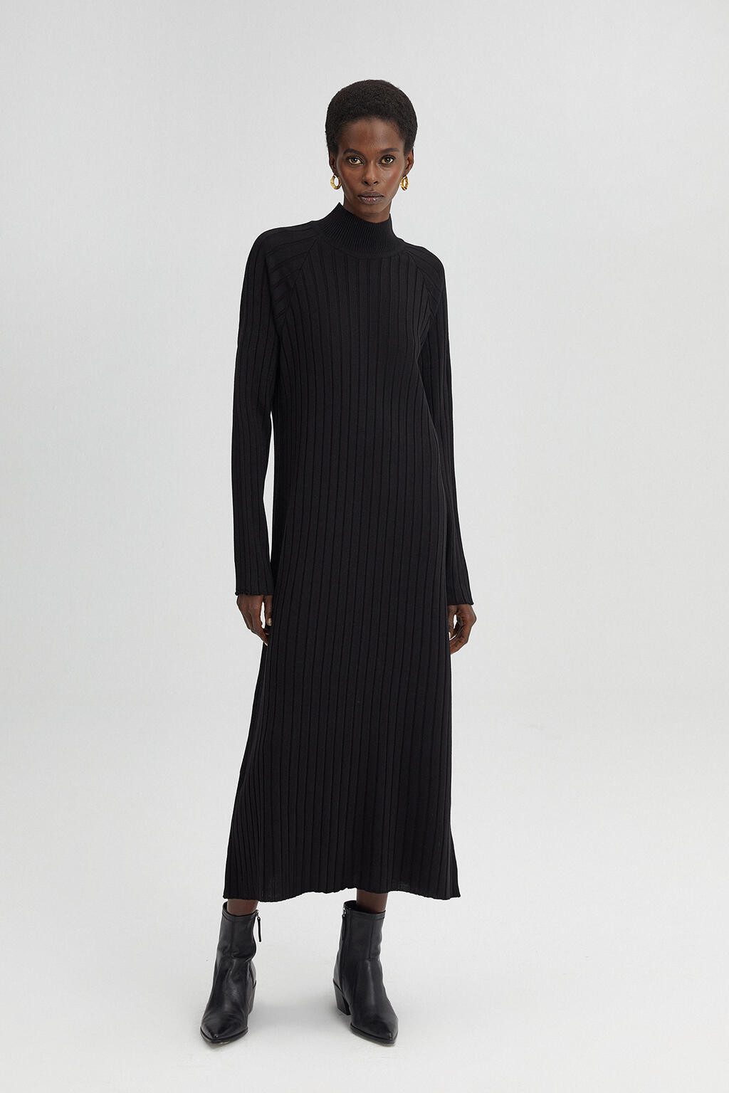 touche prive Maxikleid RIPPENSTRICKKLEID MIT ROLLKRAGEN