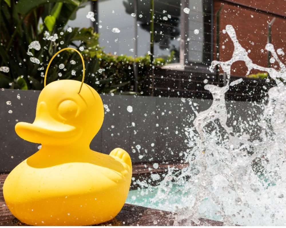 Thumbnail - smart and green Pool-Lampe DUCK-DUCK Lamp (XL) gelb by Goodnight Light Akku-LED Lampe