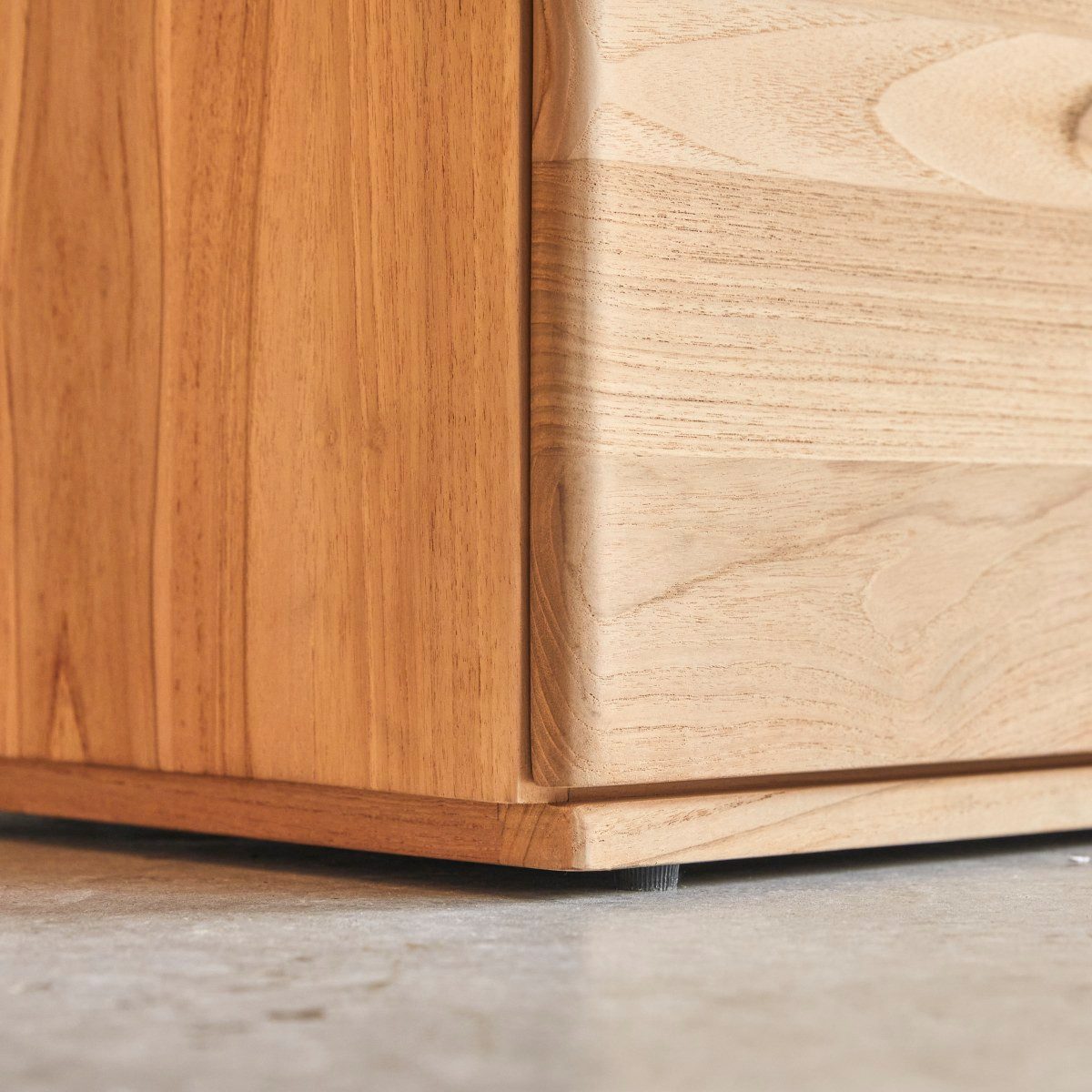 Tikamoon Kommode Kommode Nino aus massivem Teakholz