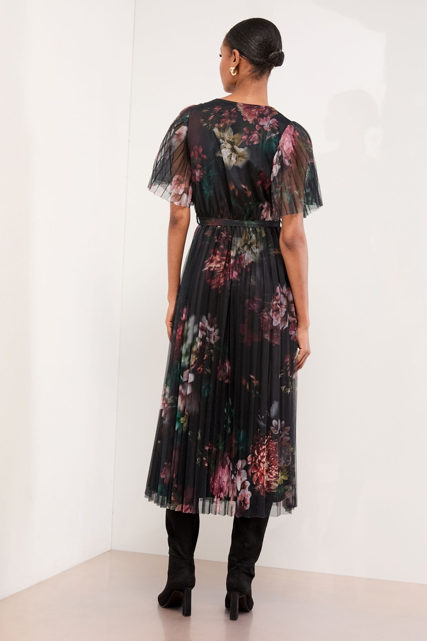 LIPSY Midikleid Lipsy Plissiertes Midikleid mit Mesh (1-tlg) günstig online kaufen