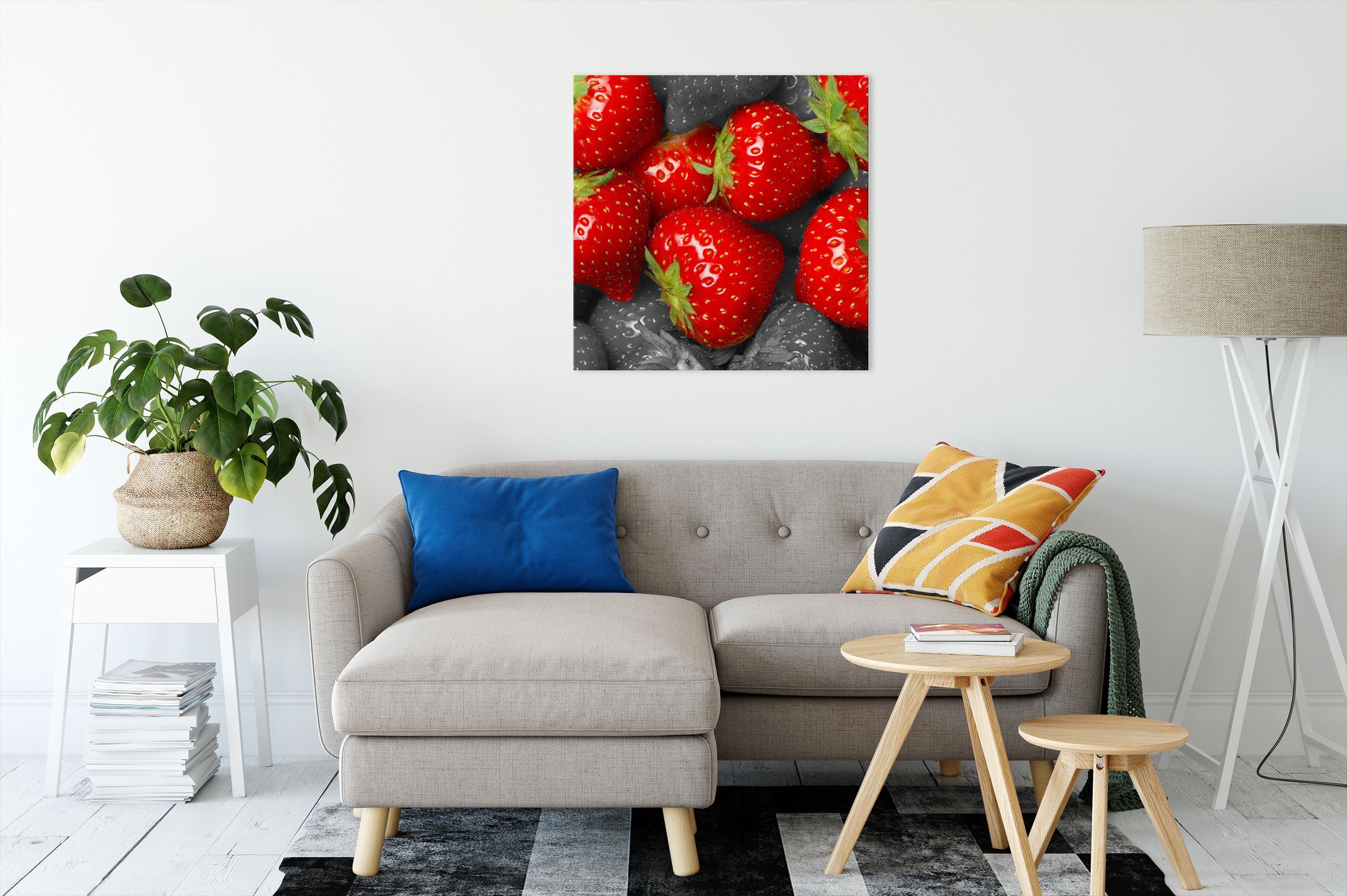 Erdbeere (1 Leinwandbild Leinwandbild bespannt, St), Leckere fertig Knallrote inkl. Knallrote Zackenaufhänger Leckere Erdbeere, Pixxprint