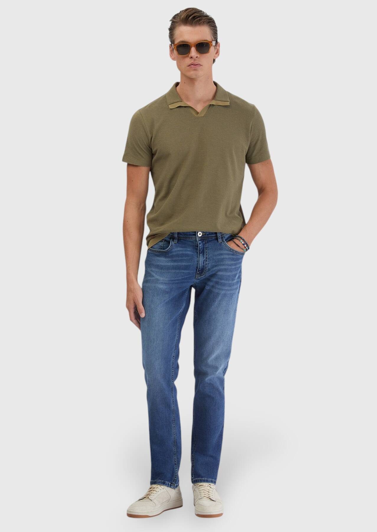 RAMSEY Jeanslatzhose Schmal geschnittene Hose aus indigofarbenem Baumwollmischgewebe