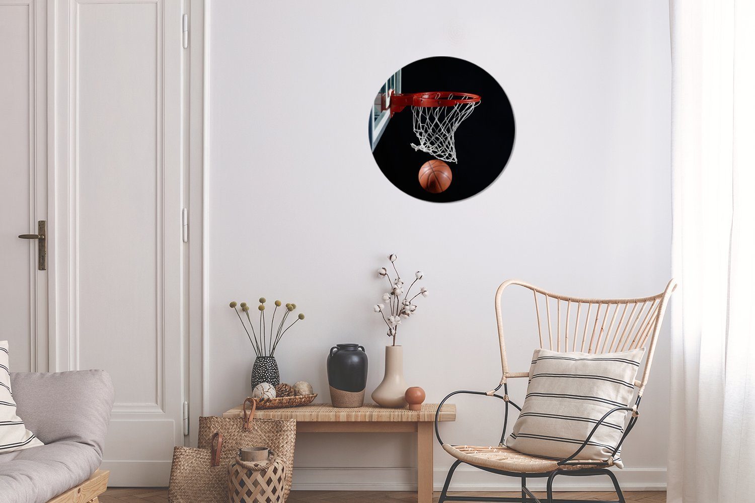 cm Wanddekoration Wohnzimmer, neben schwarzem Rundes Hintergrund, Gemälde Ein dem (1 Korb Forex, Kreis St), Basketball auf 30x30 MuchoWow Wandbild,