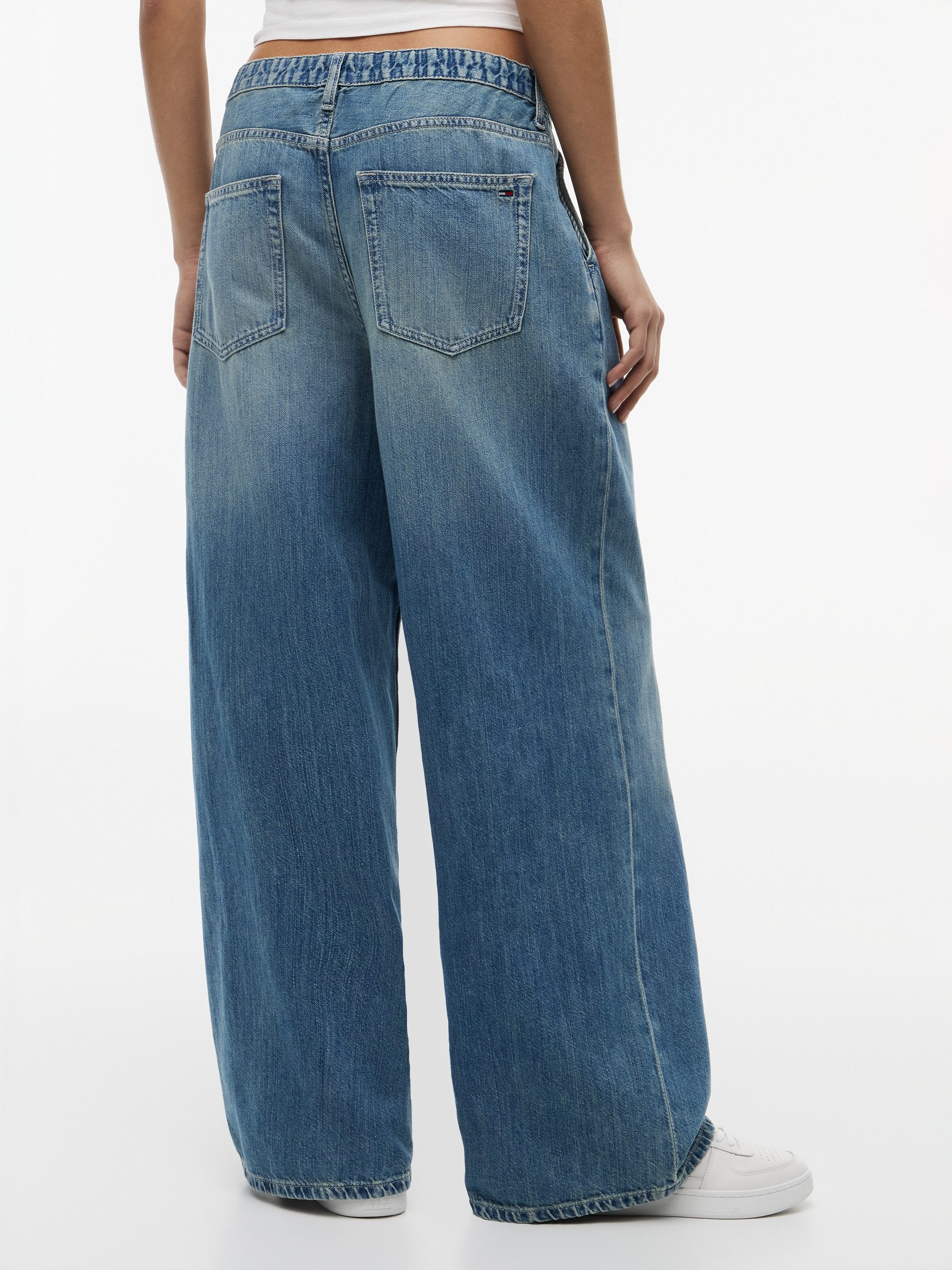 Tommy Jeans Loose-fit-Jeans CHARLIE MR LOOSE W Denim mit Leinen, loose fit, teil-elastisches Bündchen