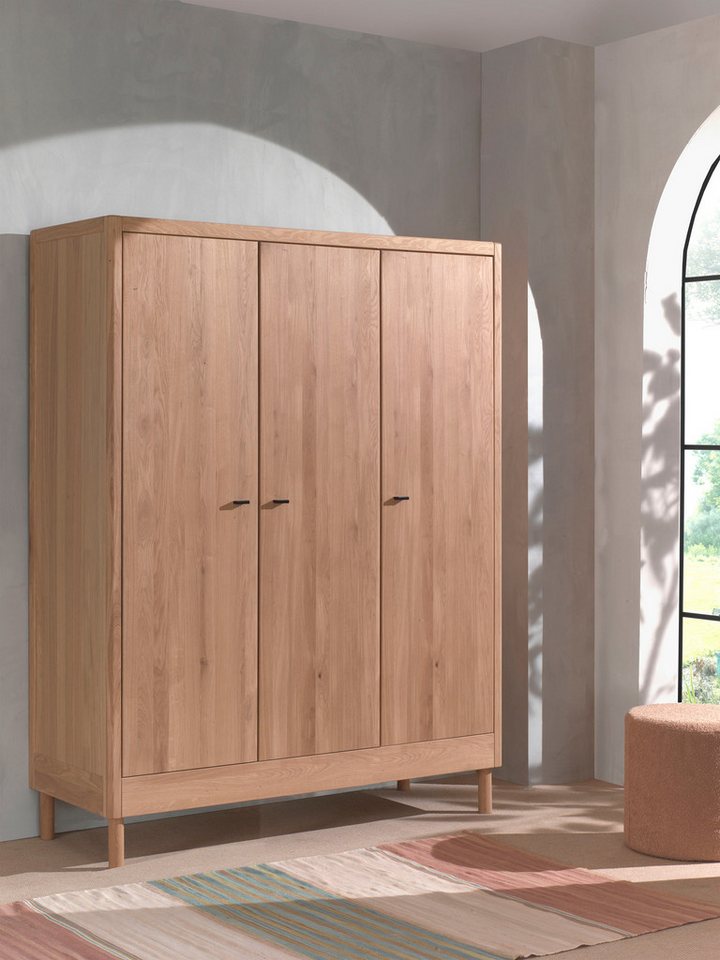 Vipack Kleiderschrank Forrest mit 3 Drehtüren (Soft-Close), Made in Europe, zeitloses Design (B/H/T ca: 145,8x190x55 cm, Massivholz in 2 Farben erhältlich) praktische Facheinteilung, viel Stauraum, hochwertige Verarbeitung