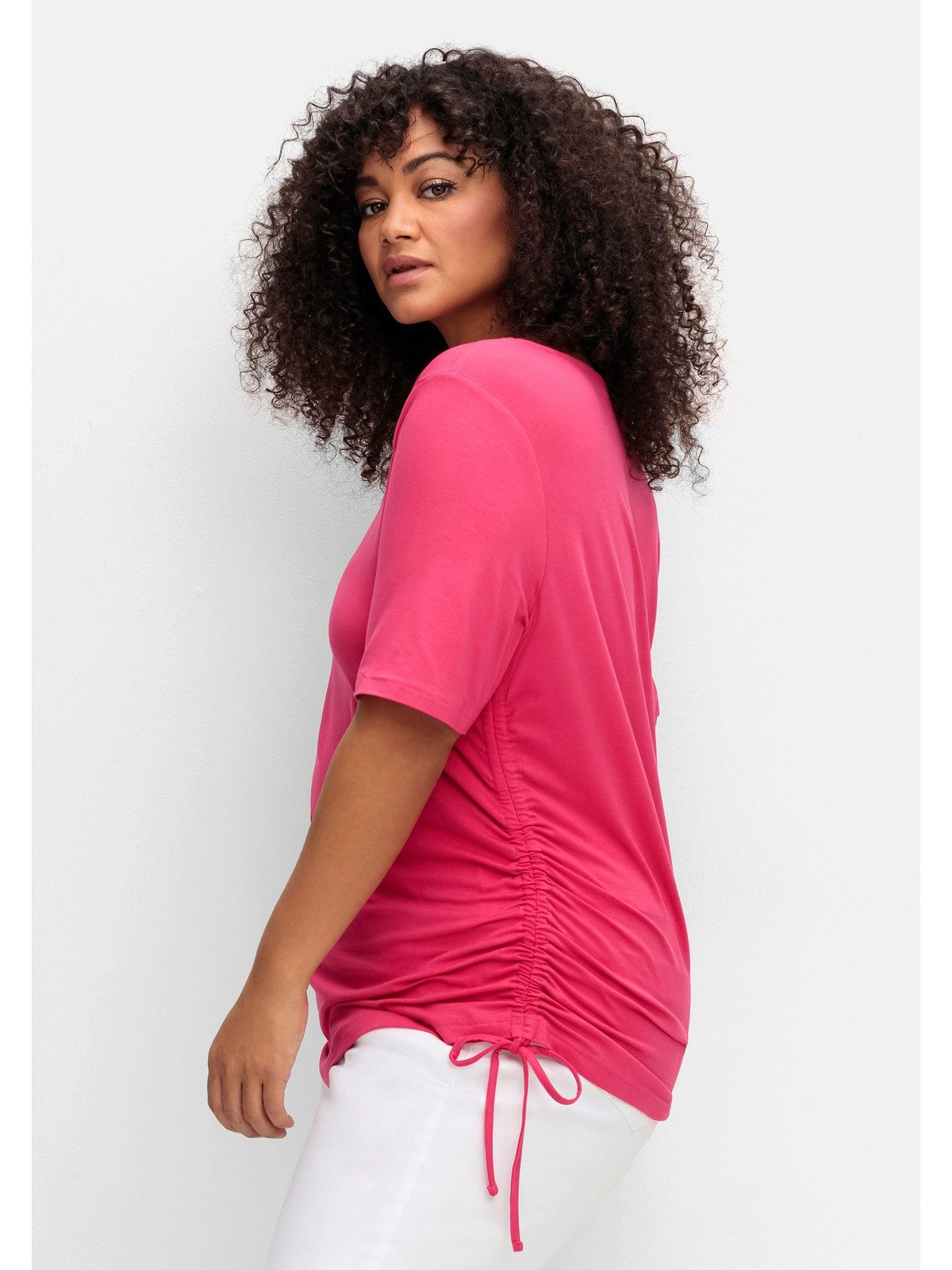 sheego by Joe Browns T-Shirt Große Größen mit seitlichem Tunnelzug und längerem Halbarm