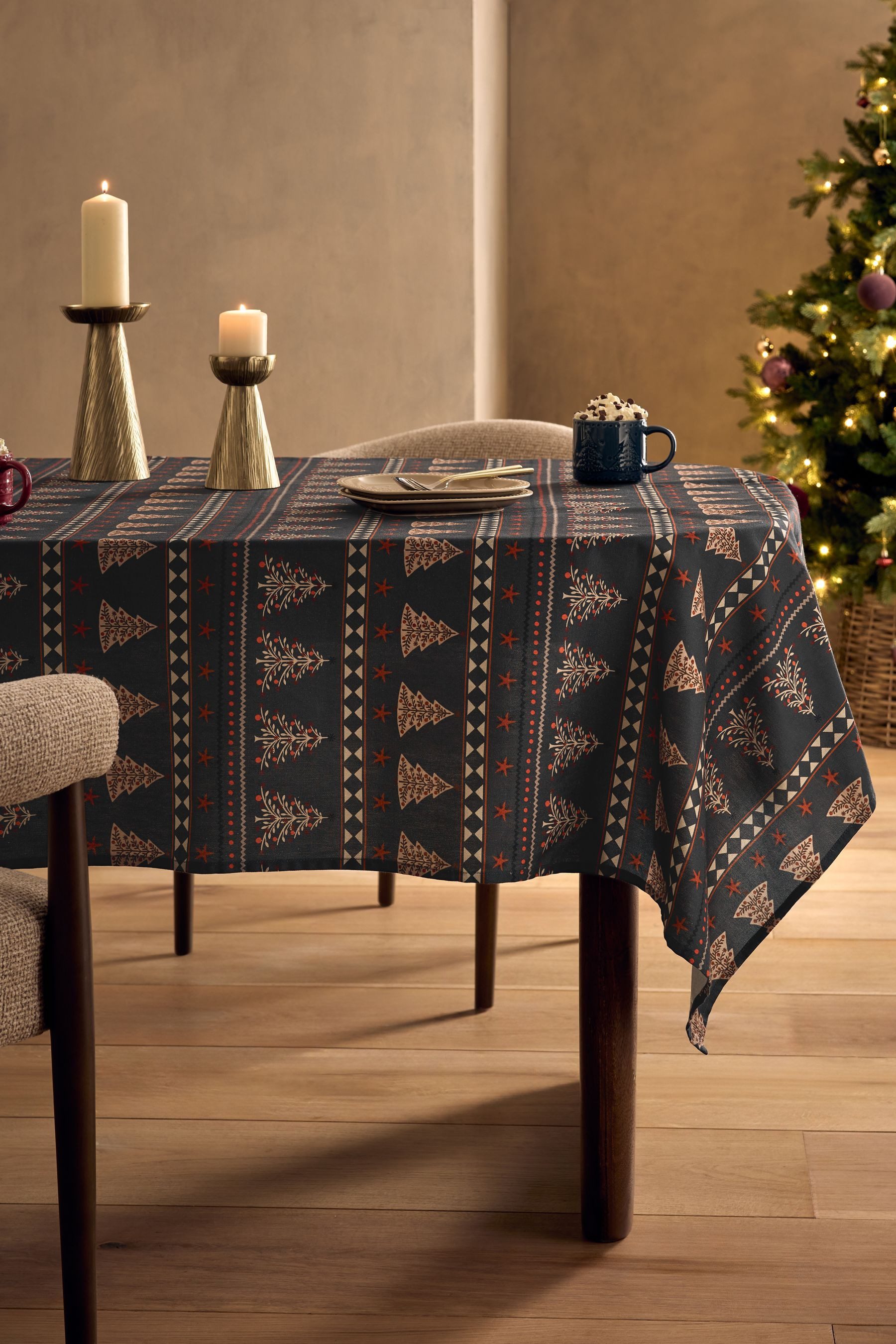 Next Tischdecke Abwischbare Tischdecke Weihnachten Norwegermuster (1-tlg)