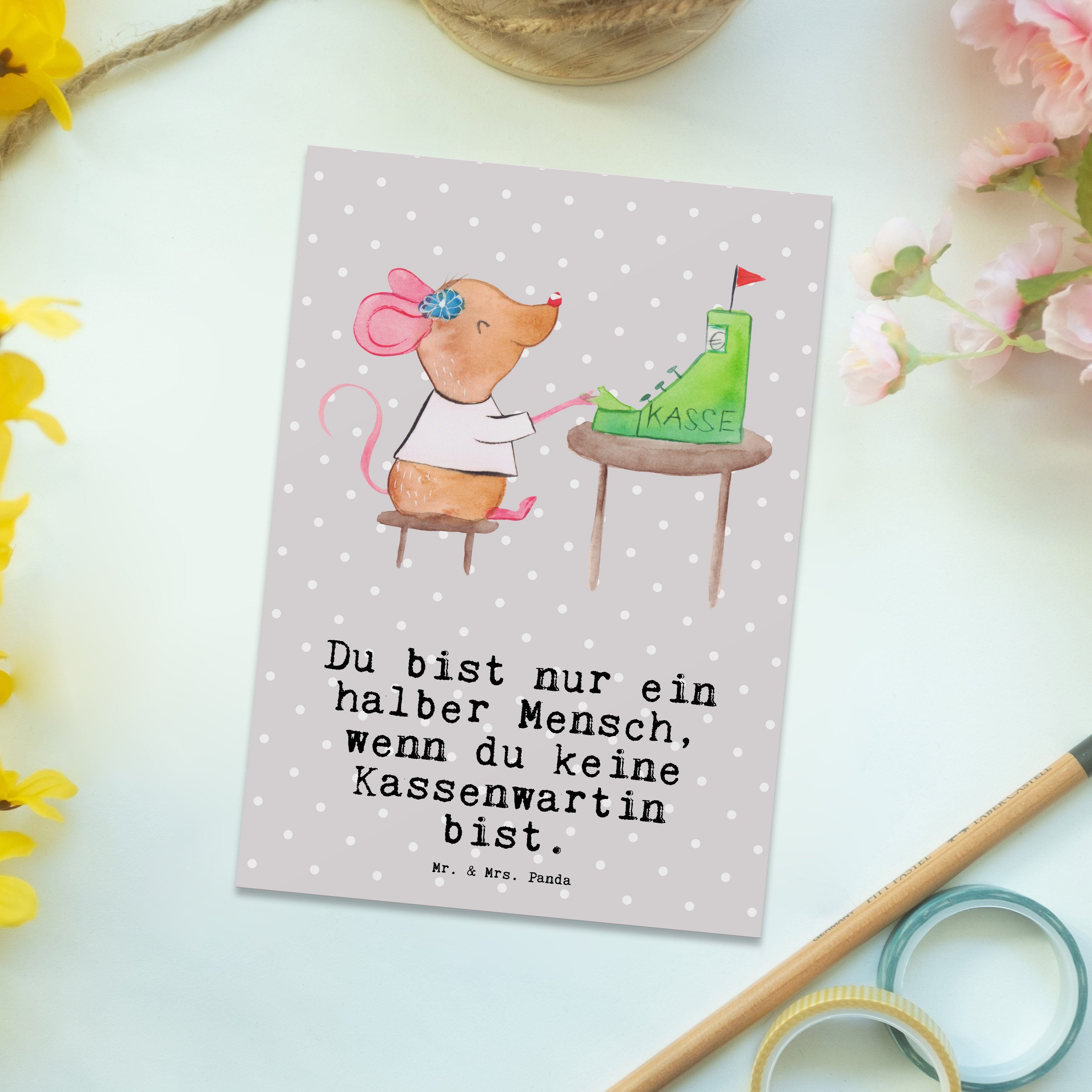 Mr. & Mrs. Panda Postkarte Kassenwartin mit Herz - Grau Pastell - Geschenk, Rente, Dankeskarte | Grußkarten