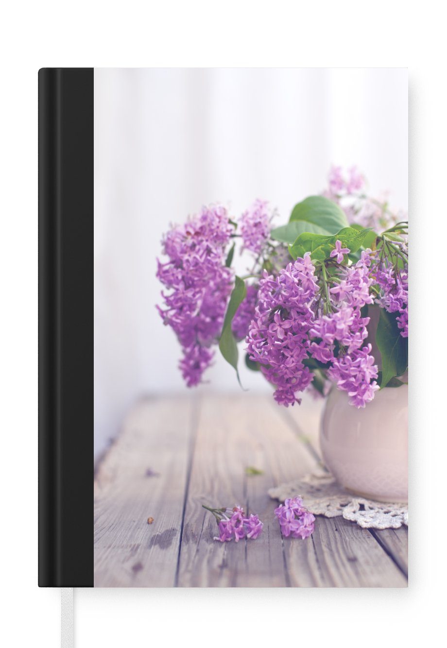 MuchoWow Notizbuch Vase mit einem lila Flieder auf dem Tisch, Journal, Merkzettel, Tagebuch, Notizheft, A5, 98 Seiten, Haushaltsbuch | Notizbücher