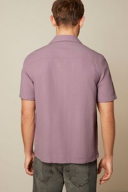 Next Kurzarmhemd Strukturiertes, kurzärmeliges Hemd Kragen (1-tlg)