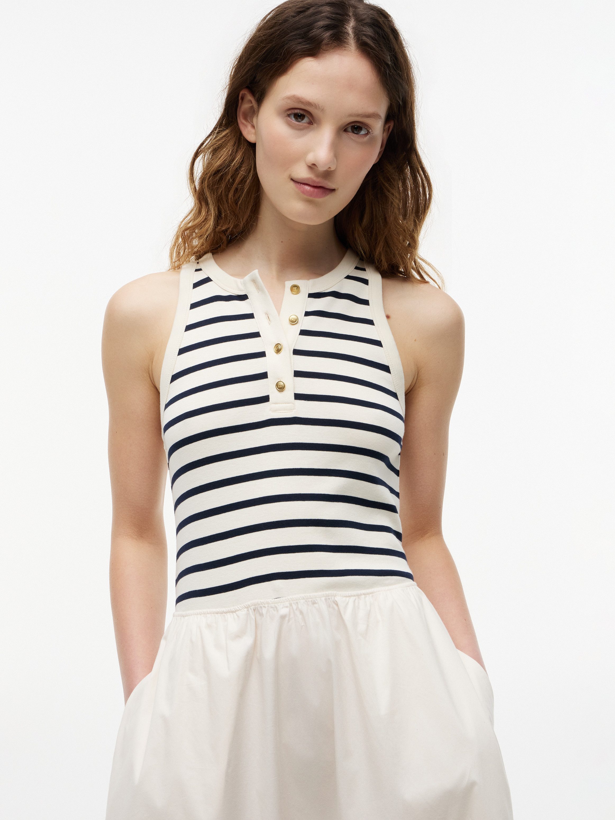 Tommy Hilfiger A-Linien-Kleid GOLD BUTTON POPLIN MIX DRESS Baumwollmischung, mit goldfarbenen Knöpfen