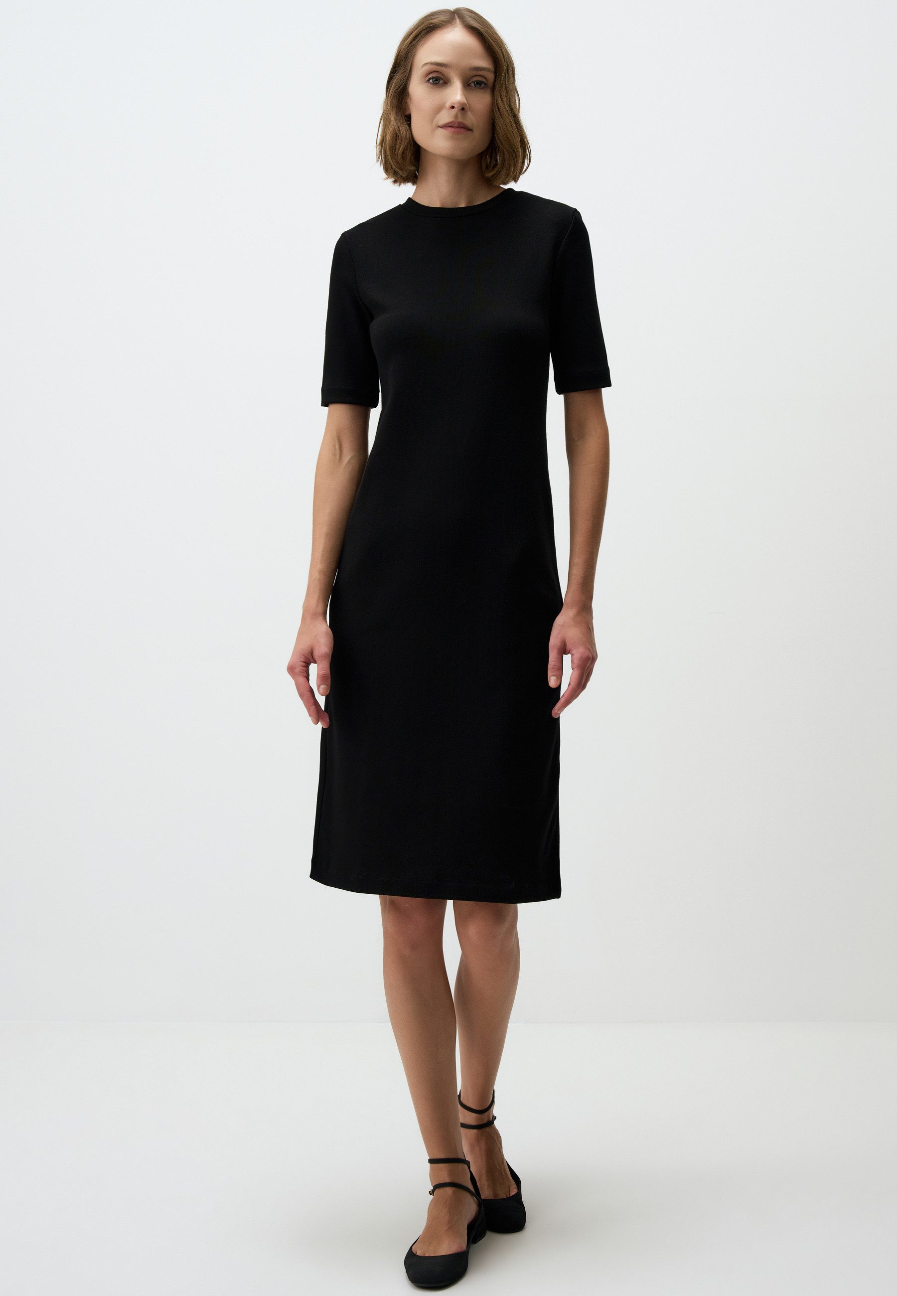 Midikleid Strick-Midikleid Mit Rundhalsausschnitt Und Lockerer Passform