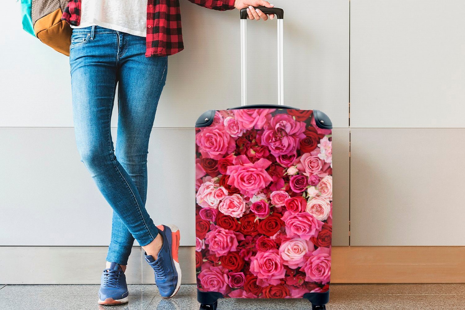 Handgepäckkoffer für Reisetasche Reisekoffer 4 und mit Trolley, Rosa rollen, rote Rollen, Rosen, Ferien, Handgepäck MuchoWow