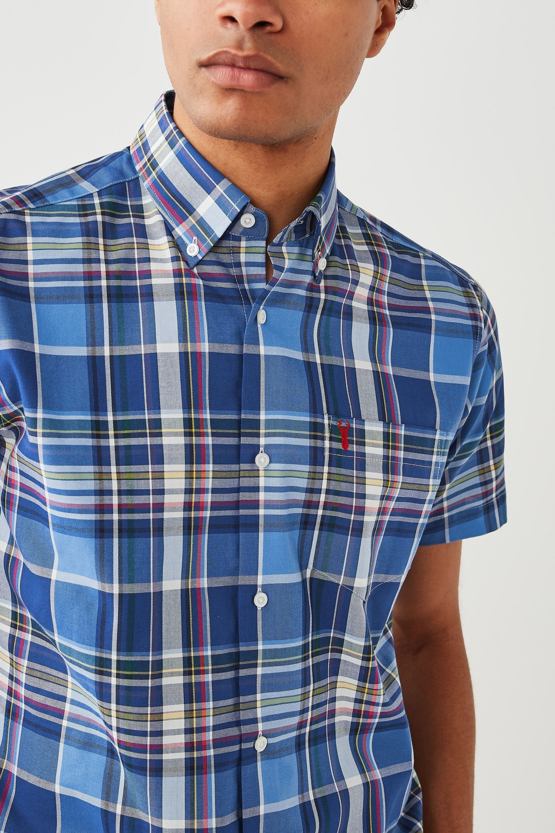(1-tlg) Next Regular Kurzarmhemd Check Bügelleichtes Blue Fit Kurzarm-Oxfordhemd