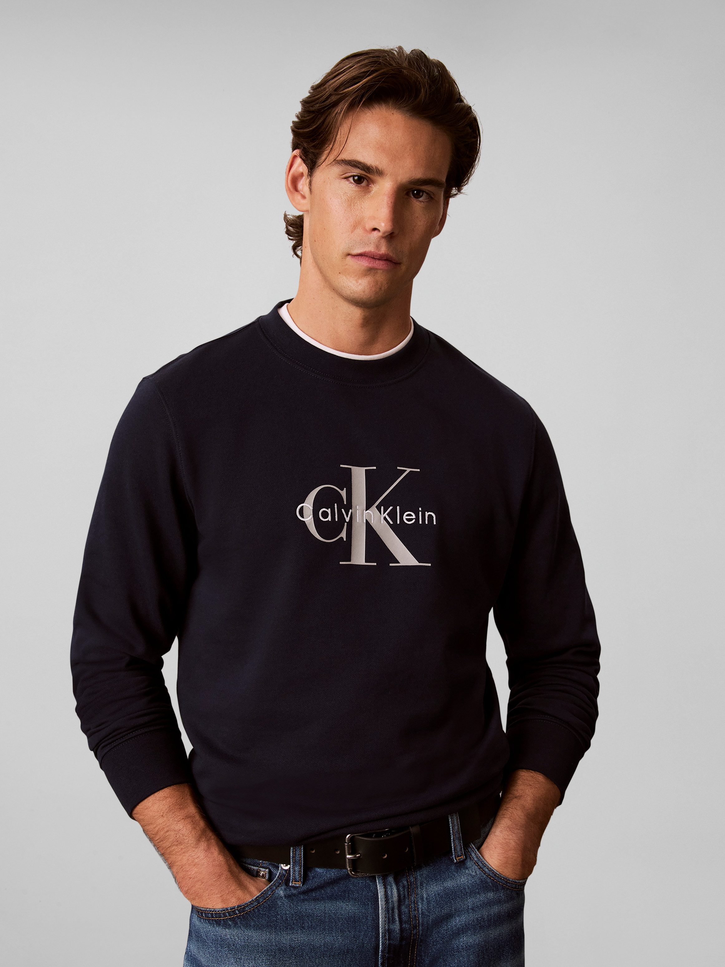 Calvin Klein Jeans Sweatshirt Rundhalsausschnitt, Regular Fit, großer Logo-Print