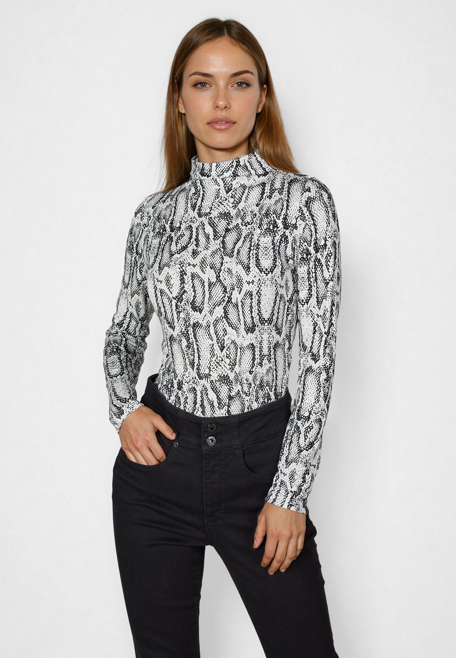 MARC AUREL Langarmshirt mit Snakeprint günstig online kaufen