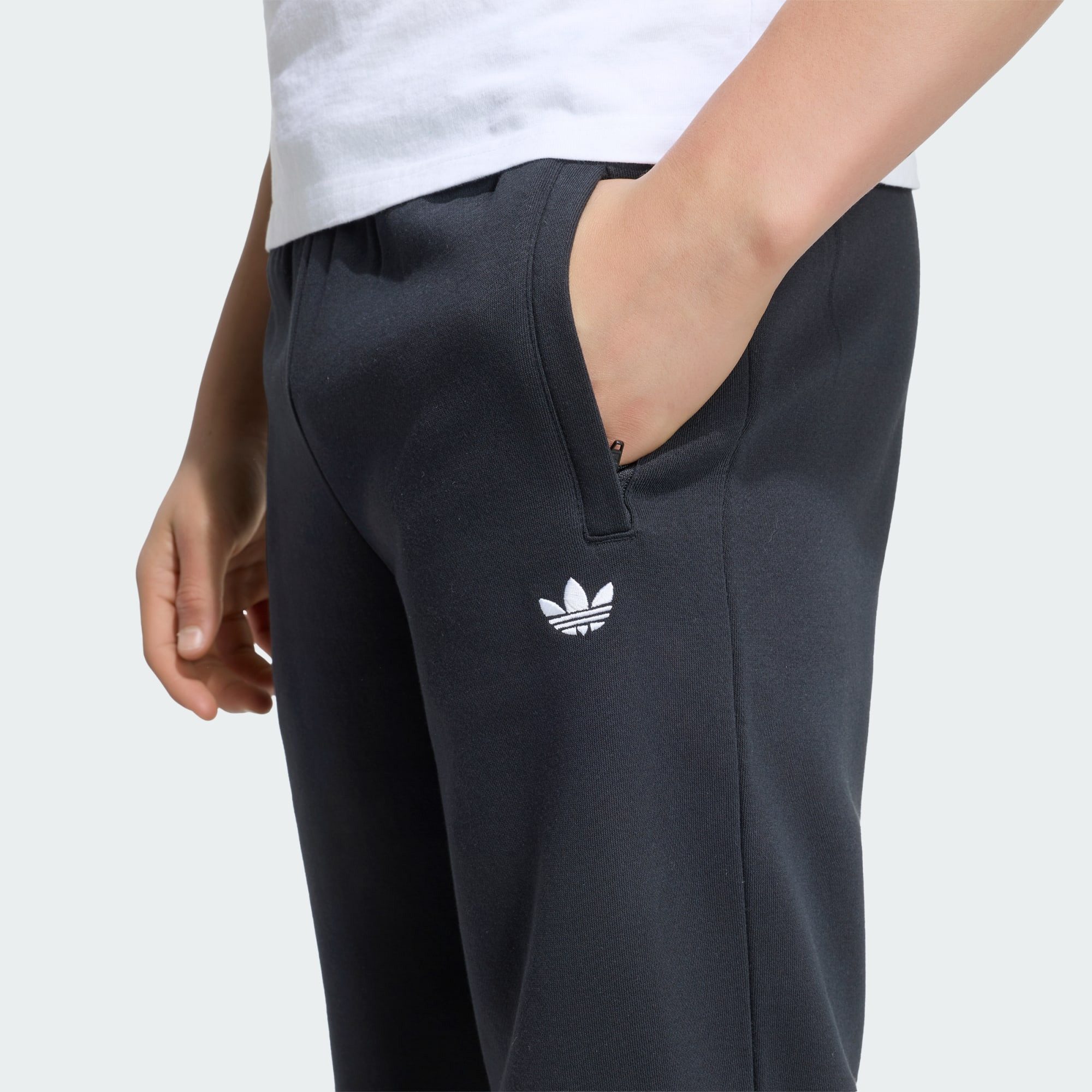 adidas Originals Trainingshose OVERSIZE-JOGGINGHOSE, FLEECE (1-tlg) – Bild 4 von 5