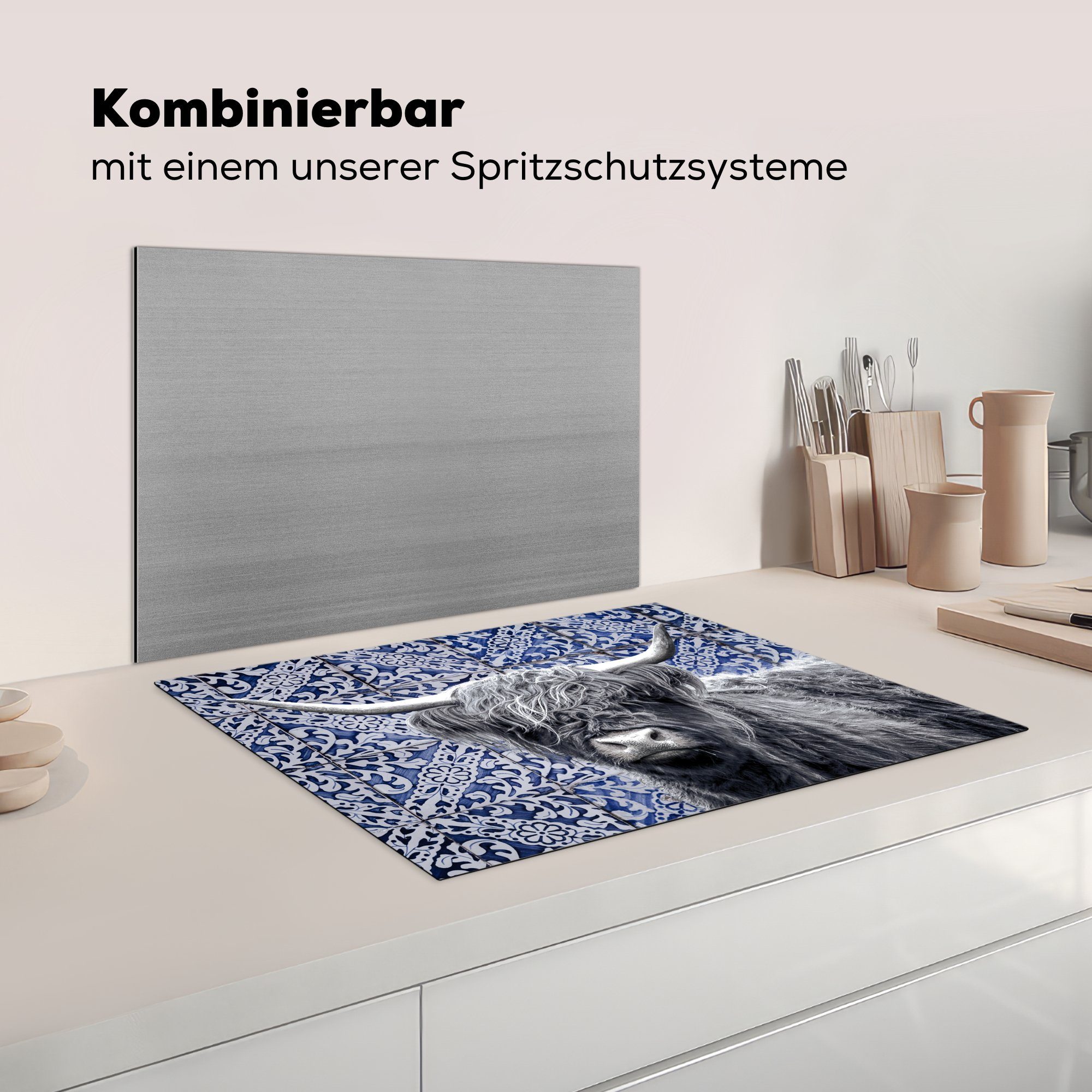 MuchoWow Herdblende-/Abdeckplatte Delfter Ceranfeldabdeckung Blau Induktionskochfeld tlg), - - küche, Weiß, Schutz 71x52 Schwarz für cm, Vinyl, Highlander die (1 - Schottischer