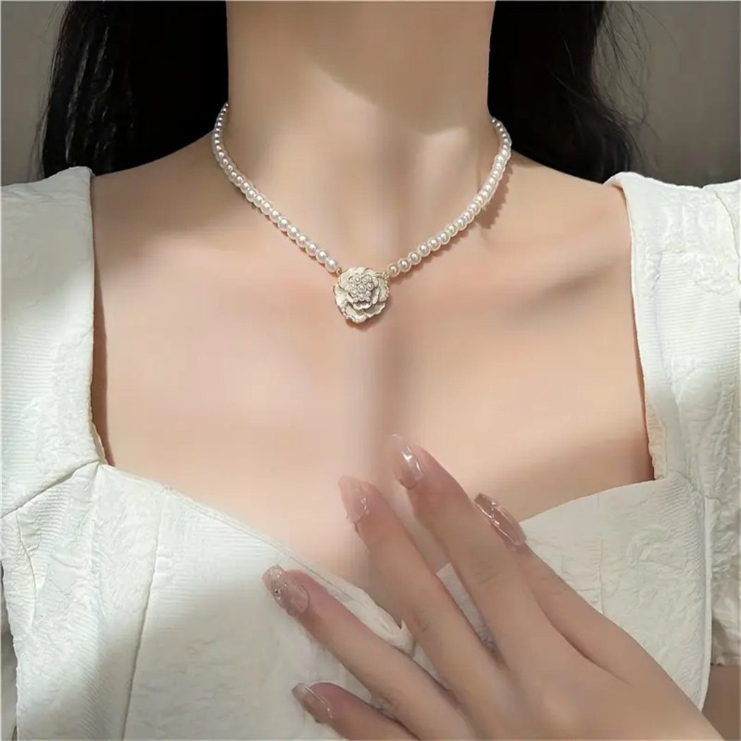 DAYUT Charm-Kette Elegante Kamelie Faux Perle Halskette Personalisierte Weiß (1-tlg)