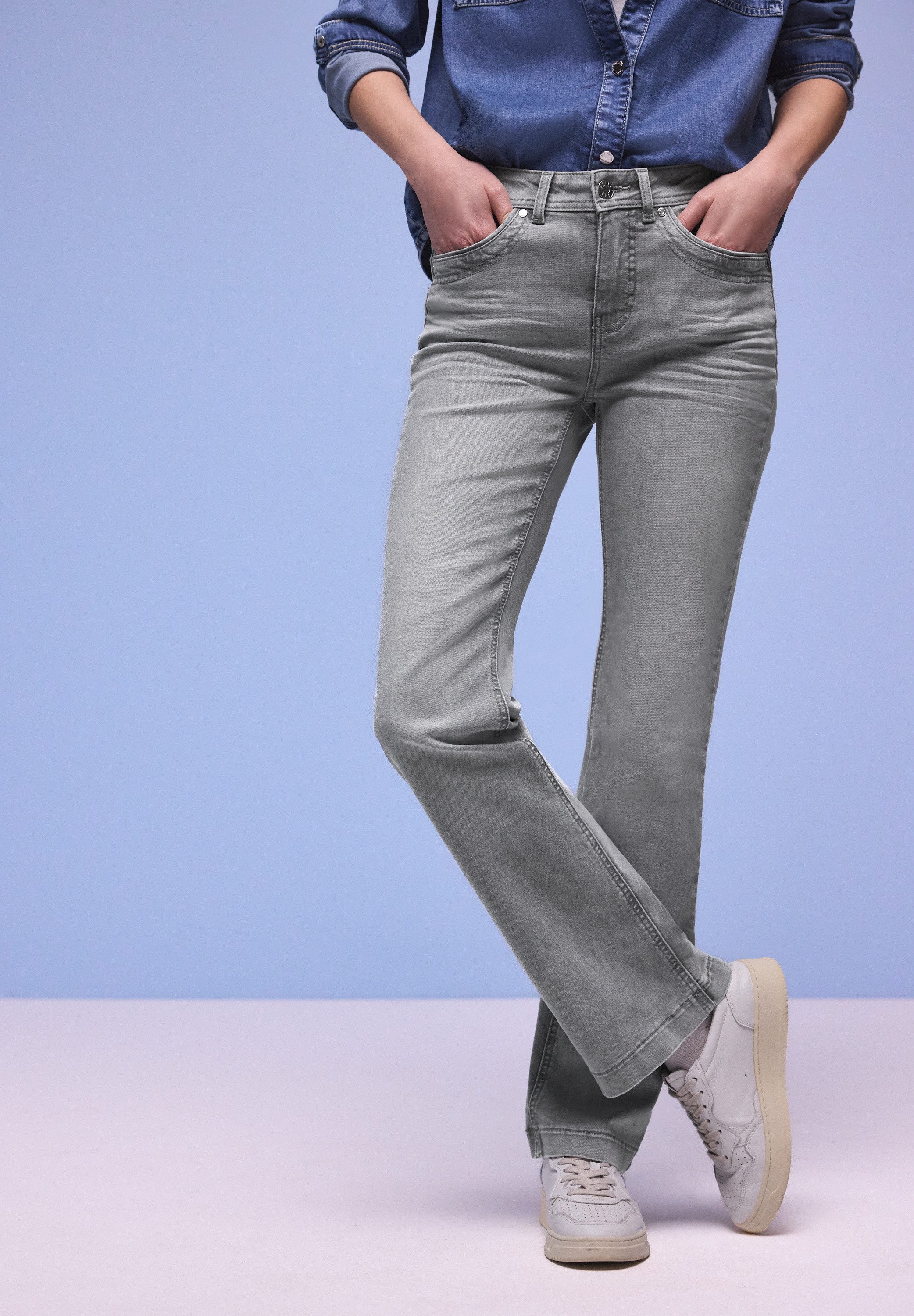 STREET ONE Bootcut-Jeans Style Blaire 5-Pocket-Style, mit Viskose und Stretch