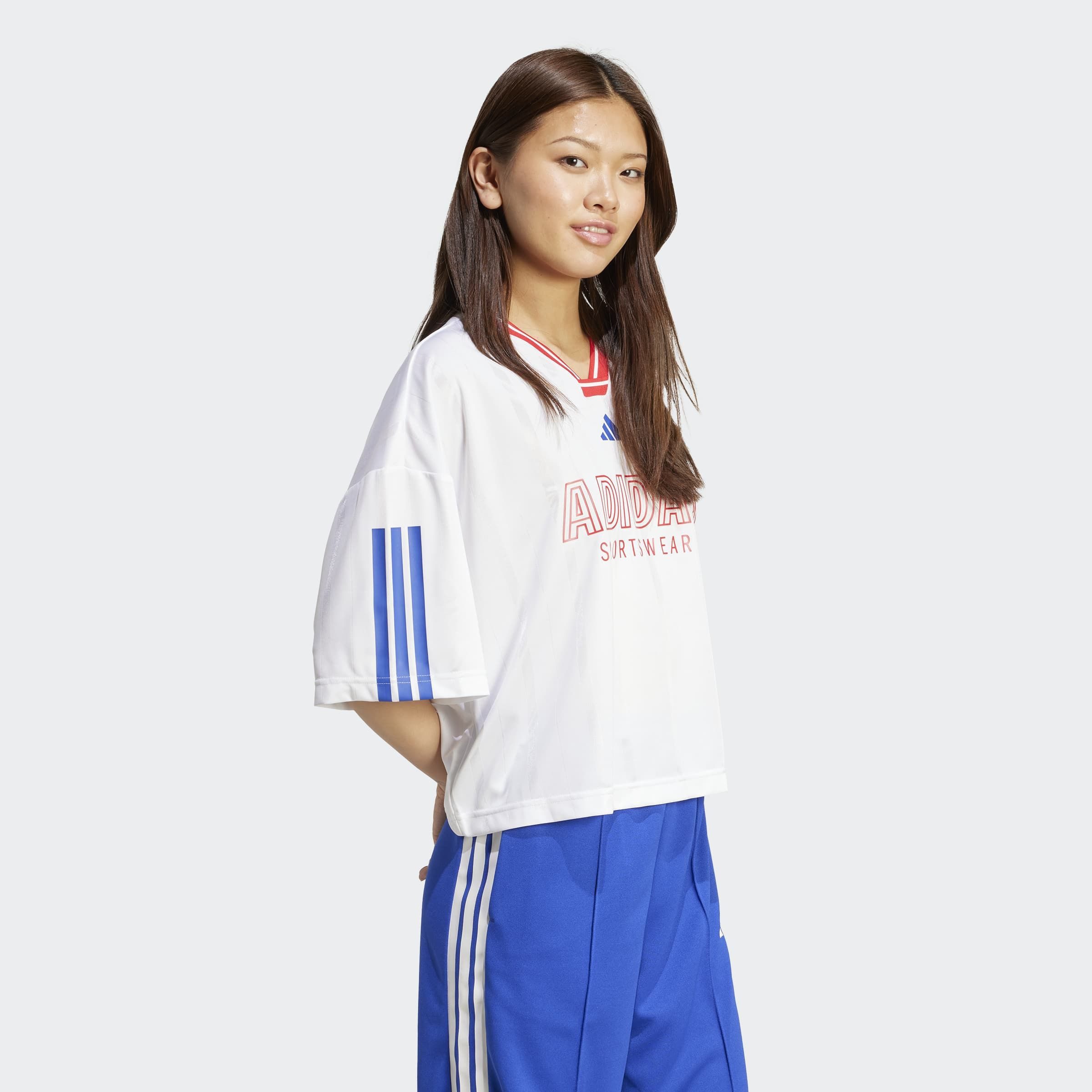 adidas Sportswear T-Shirt TIRO NATIONS PACK BOYFRIEND lockerer Boyfriend-Fit, mit V-Ausschnitt, länger geschnittene Ärmel