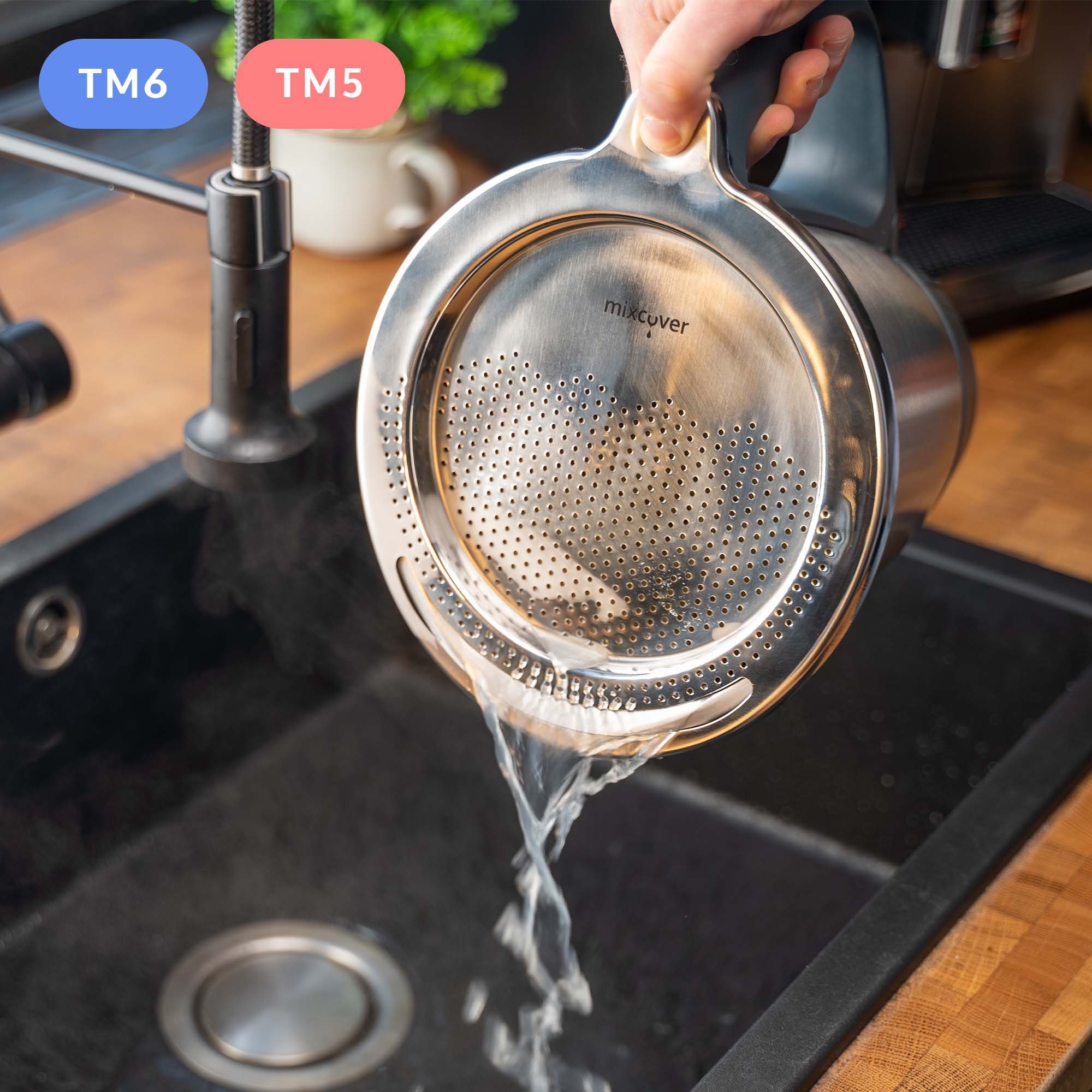 Mixcover Küchenmaschinen-Adapter mixcover Edelstahl Sieb Abgieß-Hilfe Thermomix TM6 und TM5, Nudeln uvm. abgießen