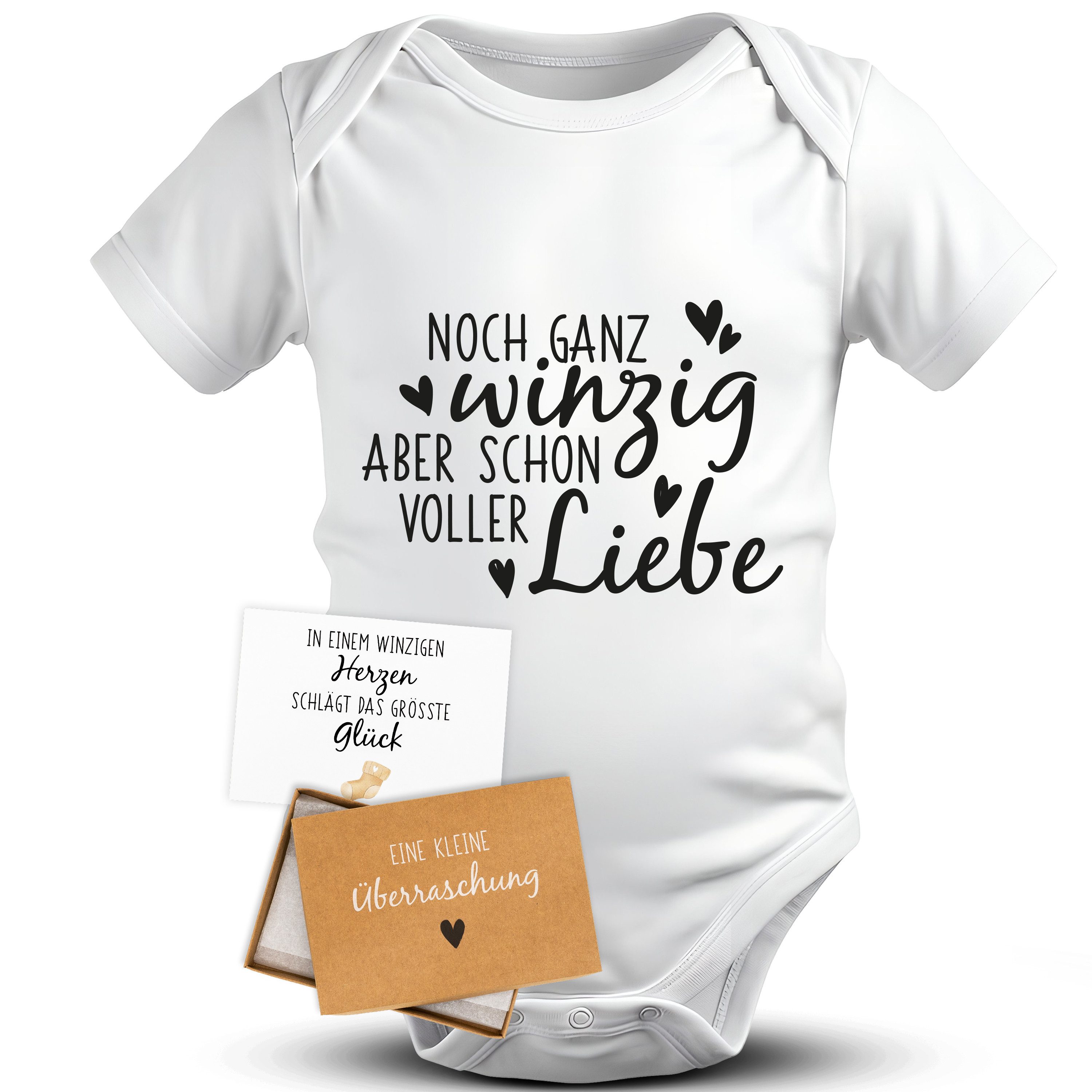Amari Kurzarmbody Babybody Schwangerschaft verkünden, Oma Opa & Familie, 2 Sprüche (1-tlg., Karte & Umschlag, mit Geschenkbox, Ultraschallbild im Deckel) 100 % Baumwolle, Gr. 56 (0-3 Monate), Druckknöpfe