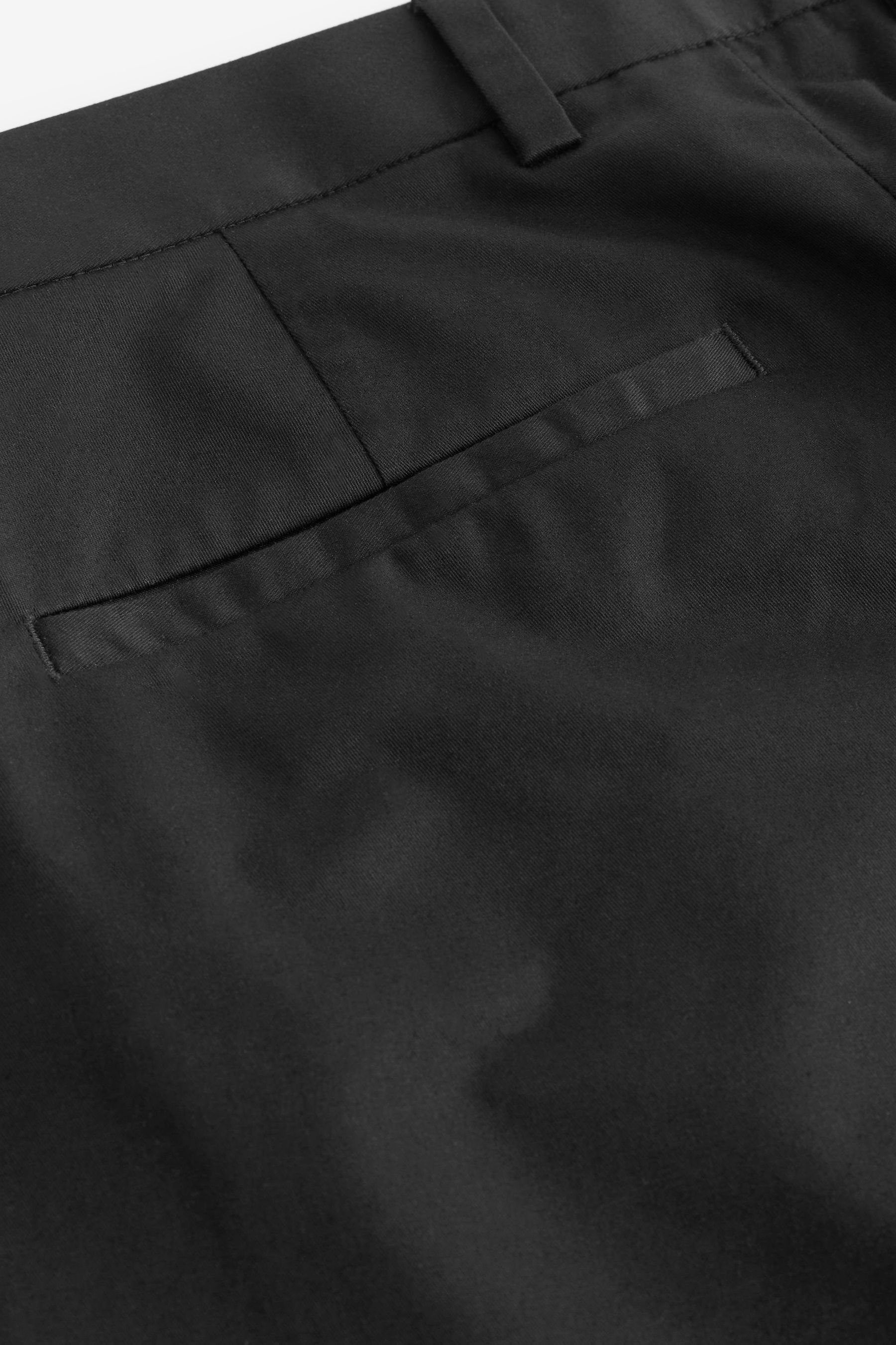 Next Chinohose Wasserabweisende Slim Fit Golf Stretch-Chinohose (1-tlg)