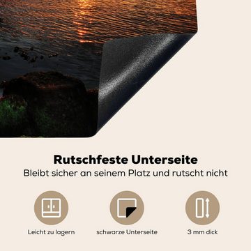 MuchoWow Herdblende-/Abdeckplatte Schöner Sonnenuntergang über Naoshima in Japan, Vinyl, (1 tlg), 81x52 cm, Induktionskochfeld Schutz für die küche, Ceranfeldabdeckung