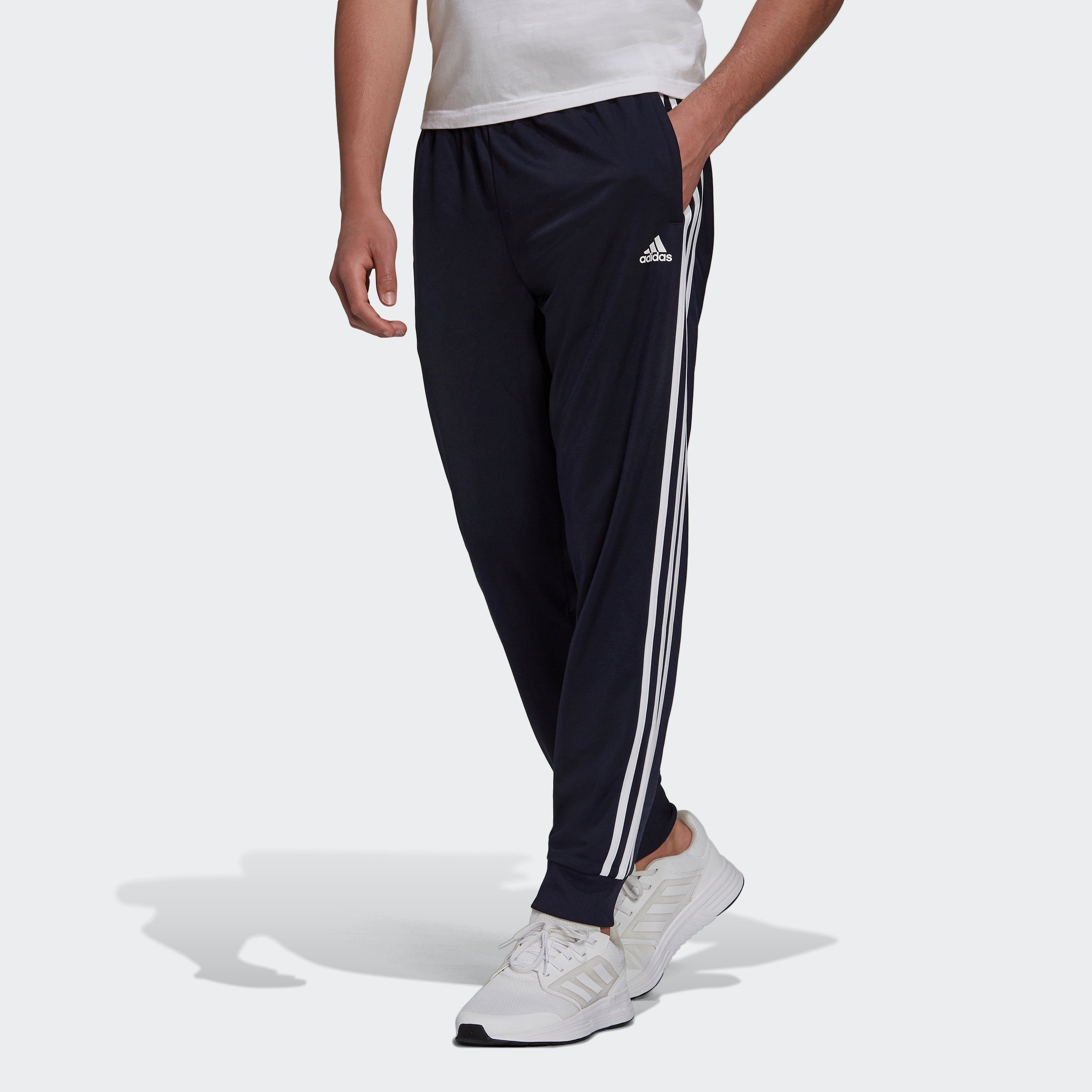 adidas White ESSENTIALS WARMUP Legend (1-tlg) / Sporthose TAPERED 3STREIFEN Sportswear PRIMEGREEN Ink