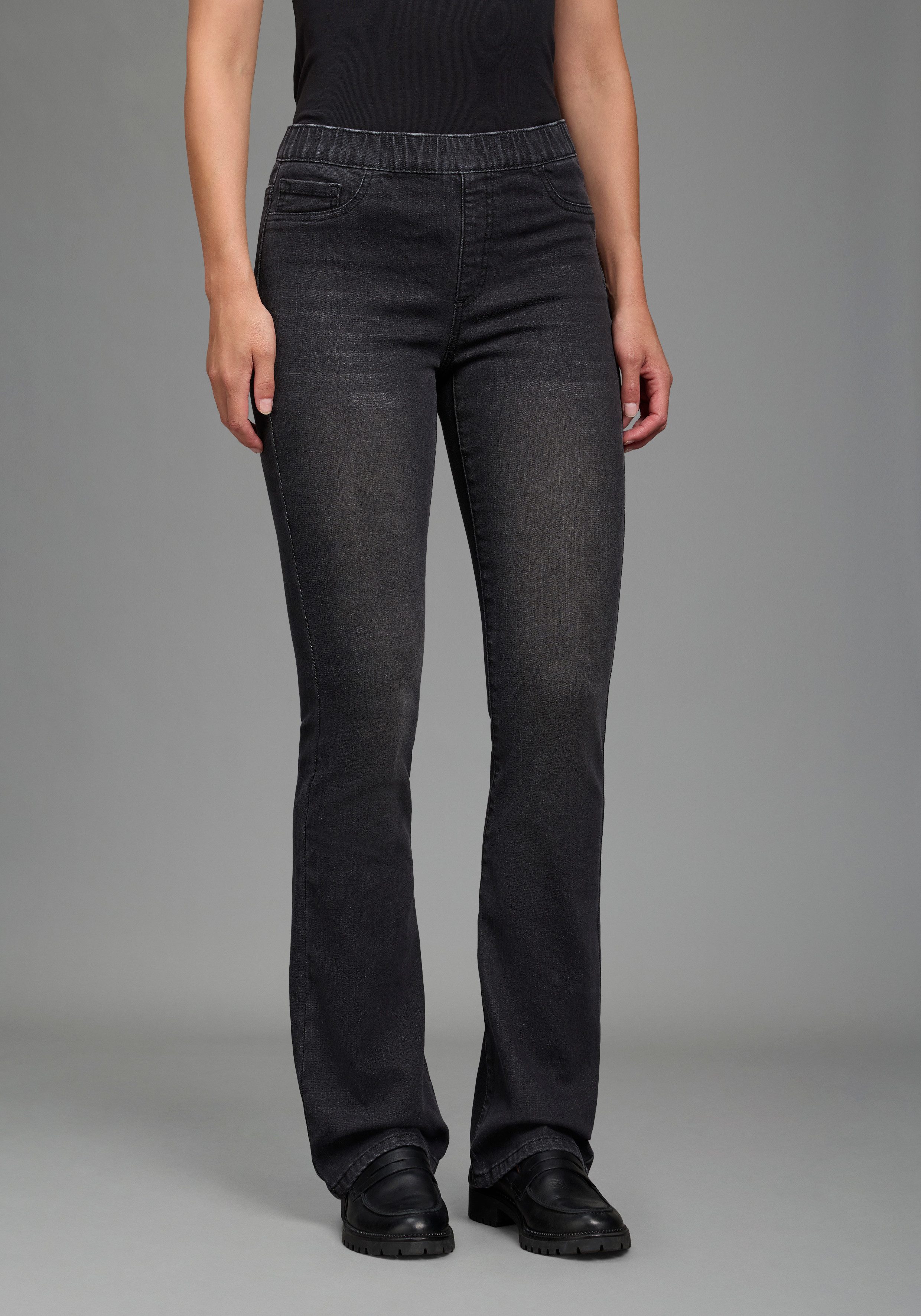 Arizona Jeansjeggings Bootcut mit leichtem Thermo Effekt High Waist. € 59,99, (€ 59,99 pro 1 Stk).