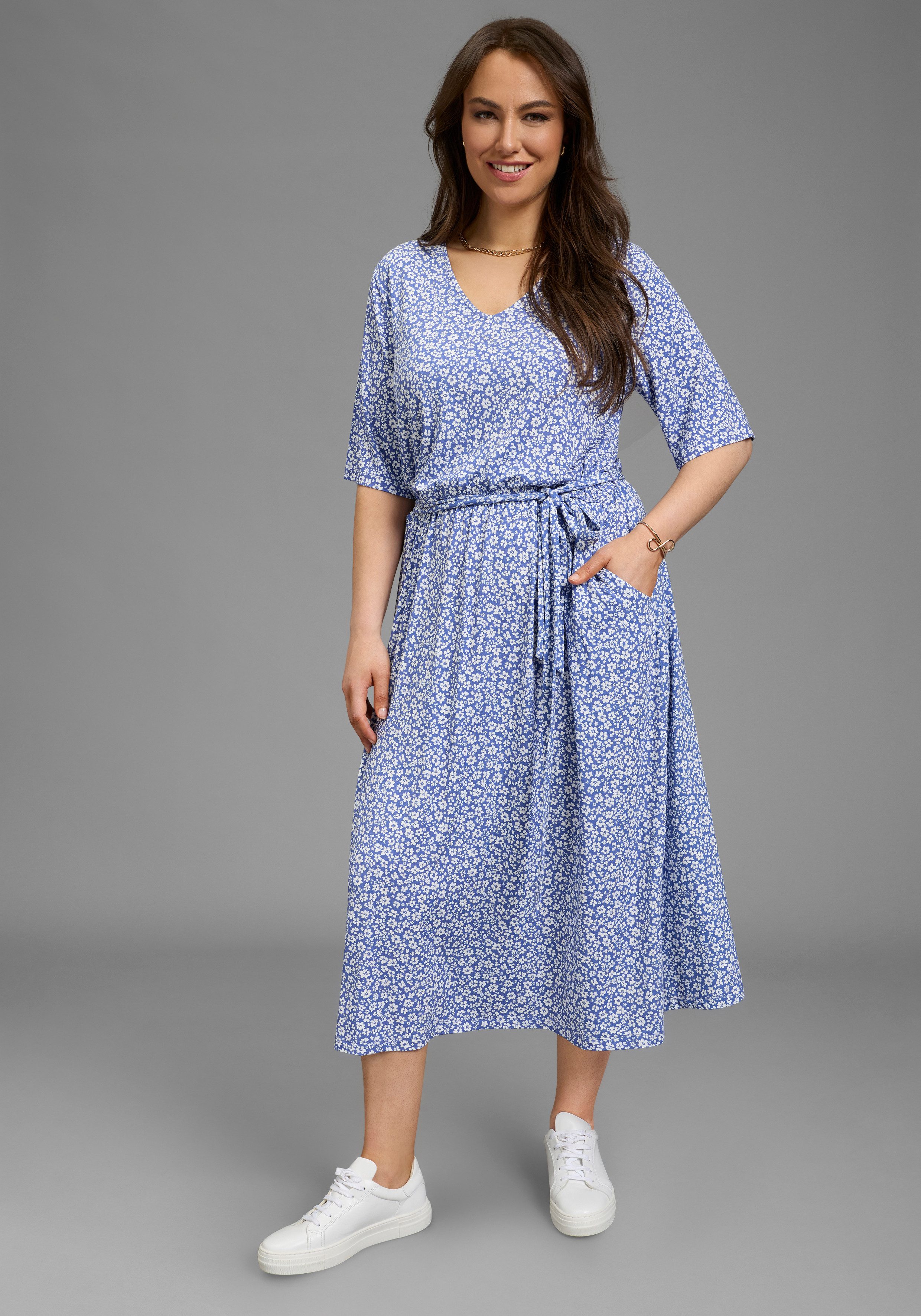 Laura Scott CURVE Midikleid in geblümter Optik günstig online kaufen