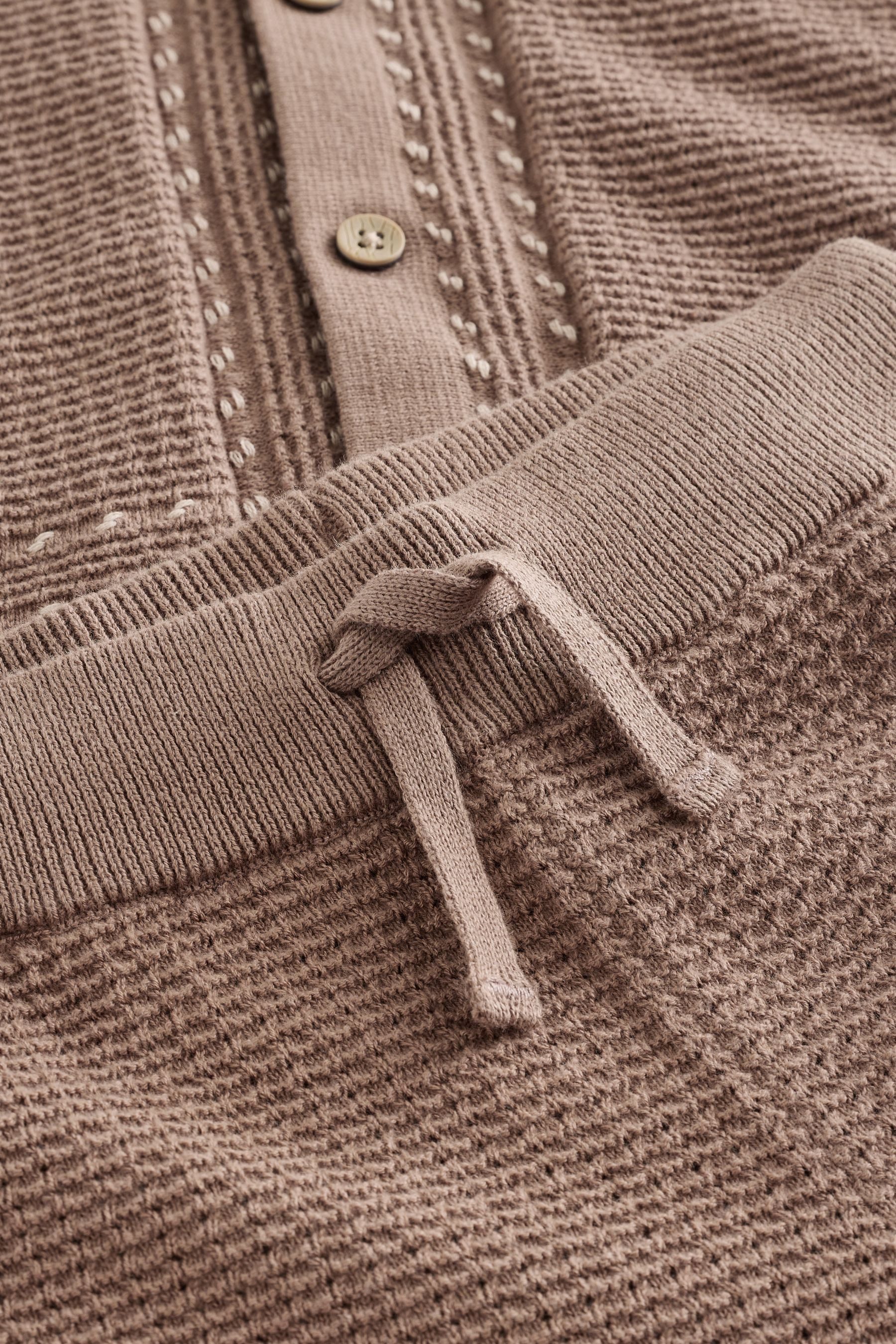 Next Shirt & Shorts Strukturiertes Strick-Poloshirt und Shorts, Set (2-tlg)