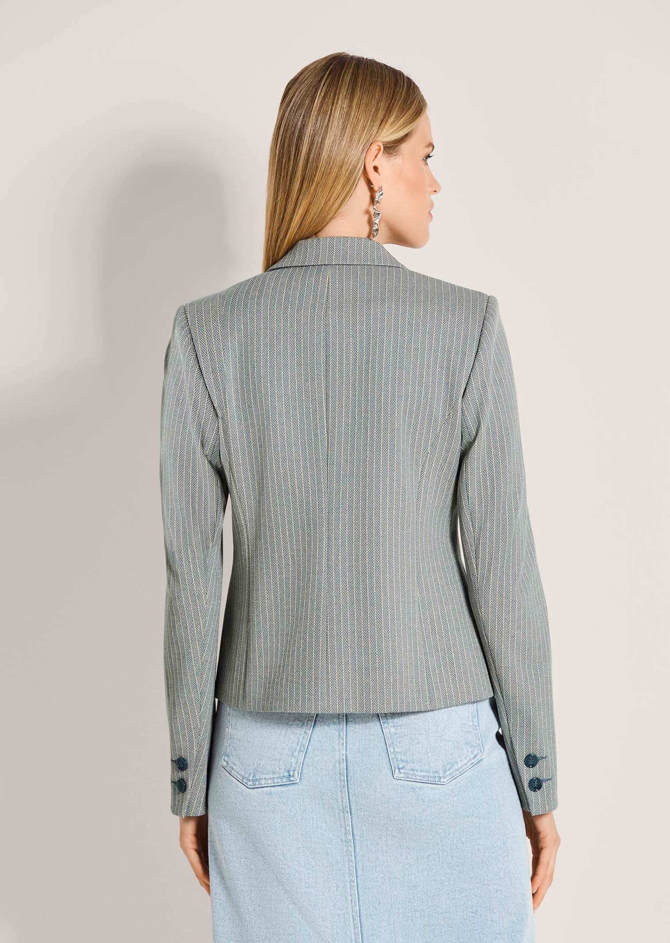 MADELEINE Kurzblazer Kurzblazer mit Nadelstreifen Jerseyblazer mit Reverskragen, Knopfverschluss, Taschen und Langarm