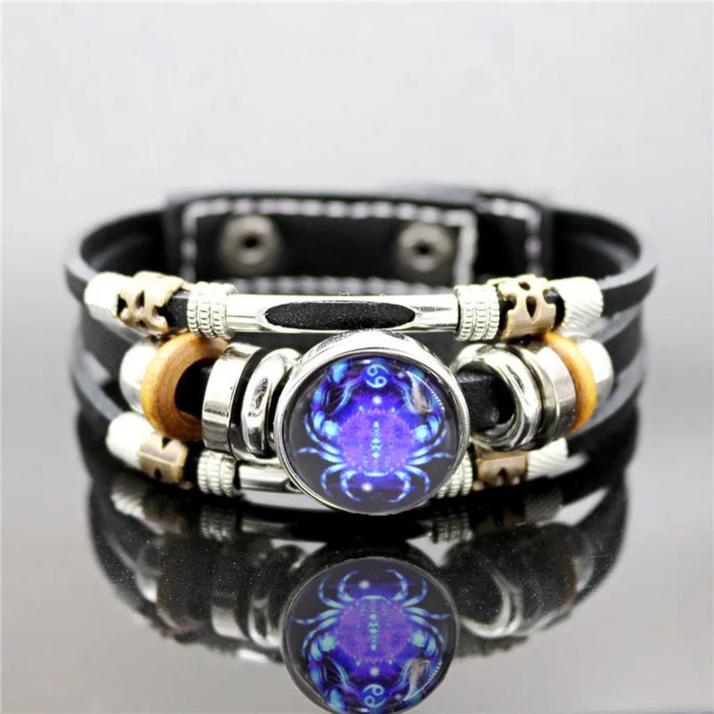 Stelby Armband mit Gravur Armband Sternzeichen Krebs mit 3D Gravur im Glas (Weihnachtsgeschenk, Geburtstagsgeschenk, Valentinstaggeschenk, modern, minimalistisch), langlebig, pflegeleicht, unisex