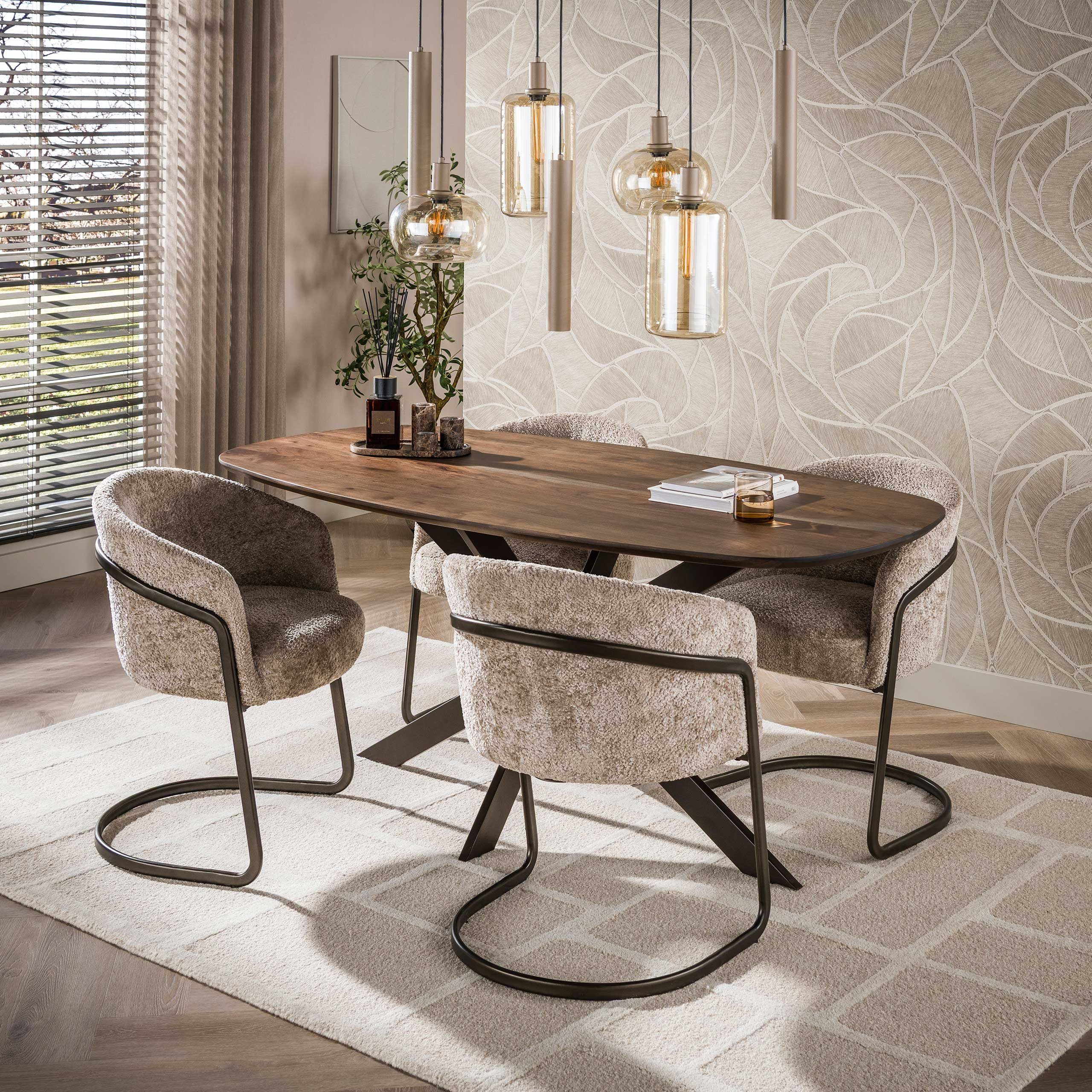 LEVEN Lifestyle Esstisch Esszimmertisch ESCANDI dänisch oval Akazie massiv braun, in 3 Größe erhältlich: 150 cm, 180 cm und 215 cm