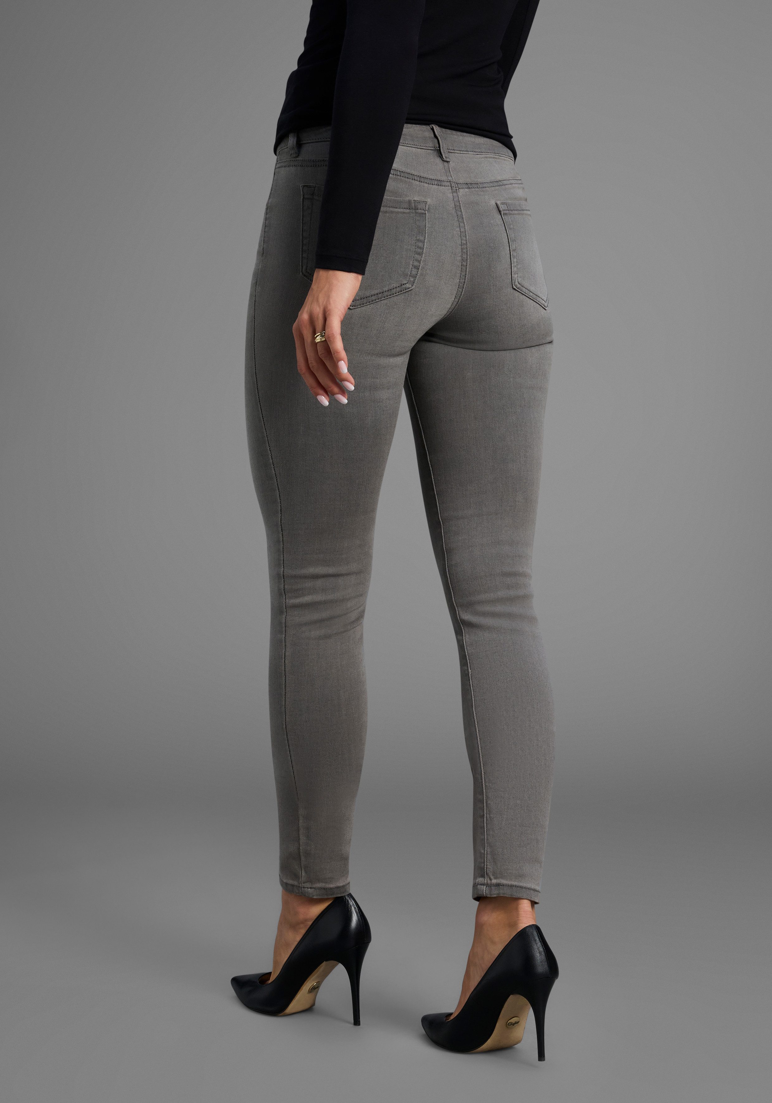 Arizona Skinny-fit-Jeans Ultra-Stretch extra-enger Beinverlauf, normale Leibhöhe, mit Eingrifftaschen – Bild 2 von 5