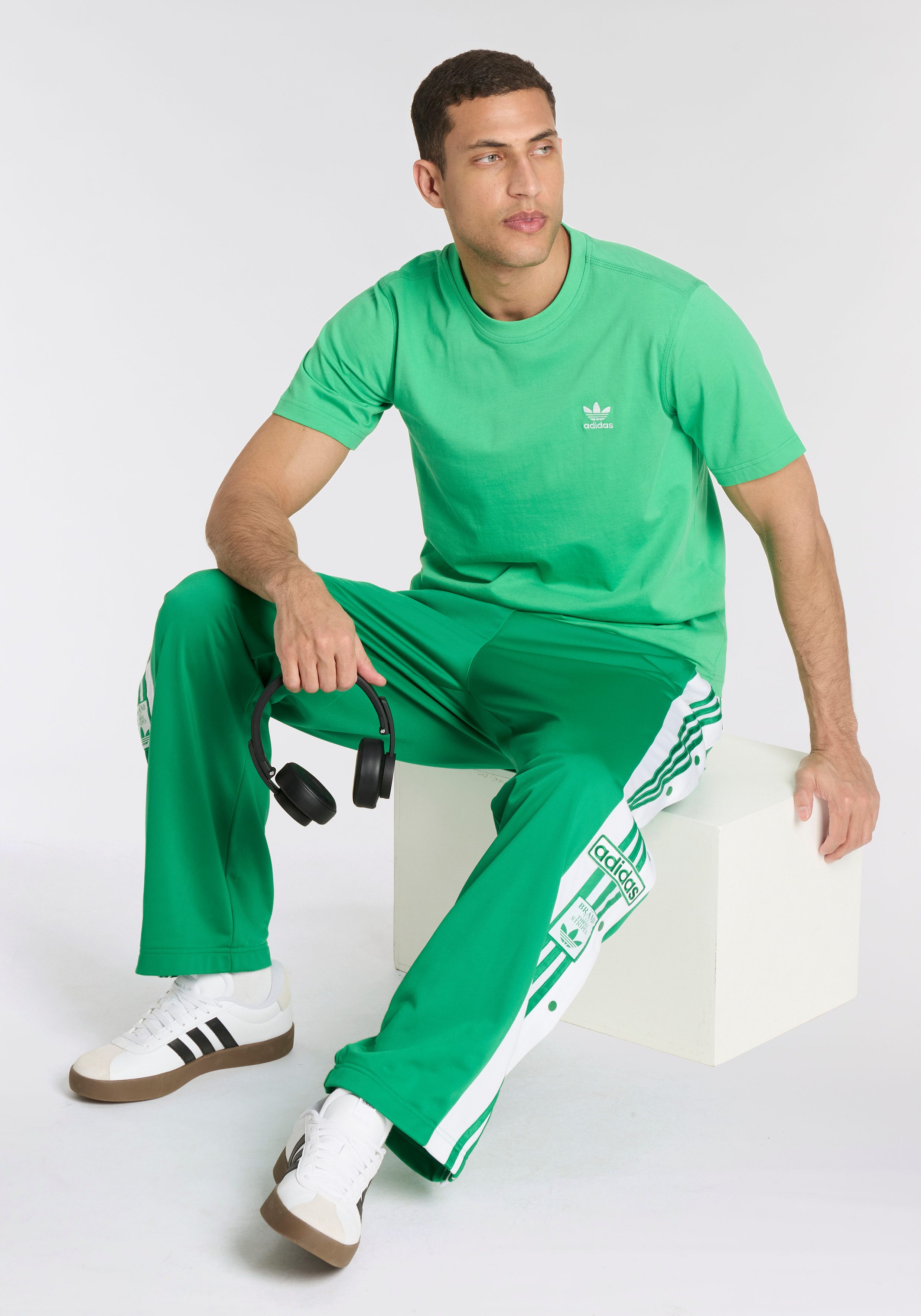 Zum Outfit 4