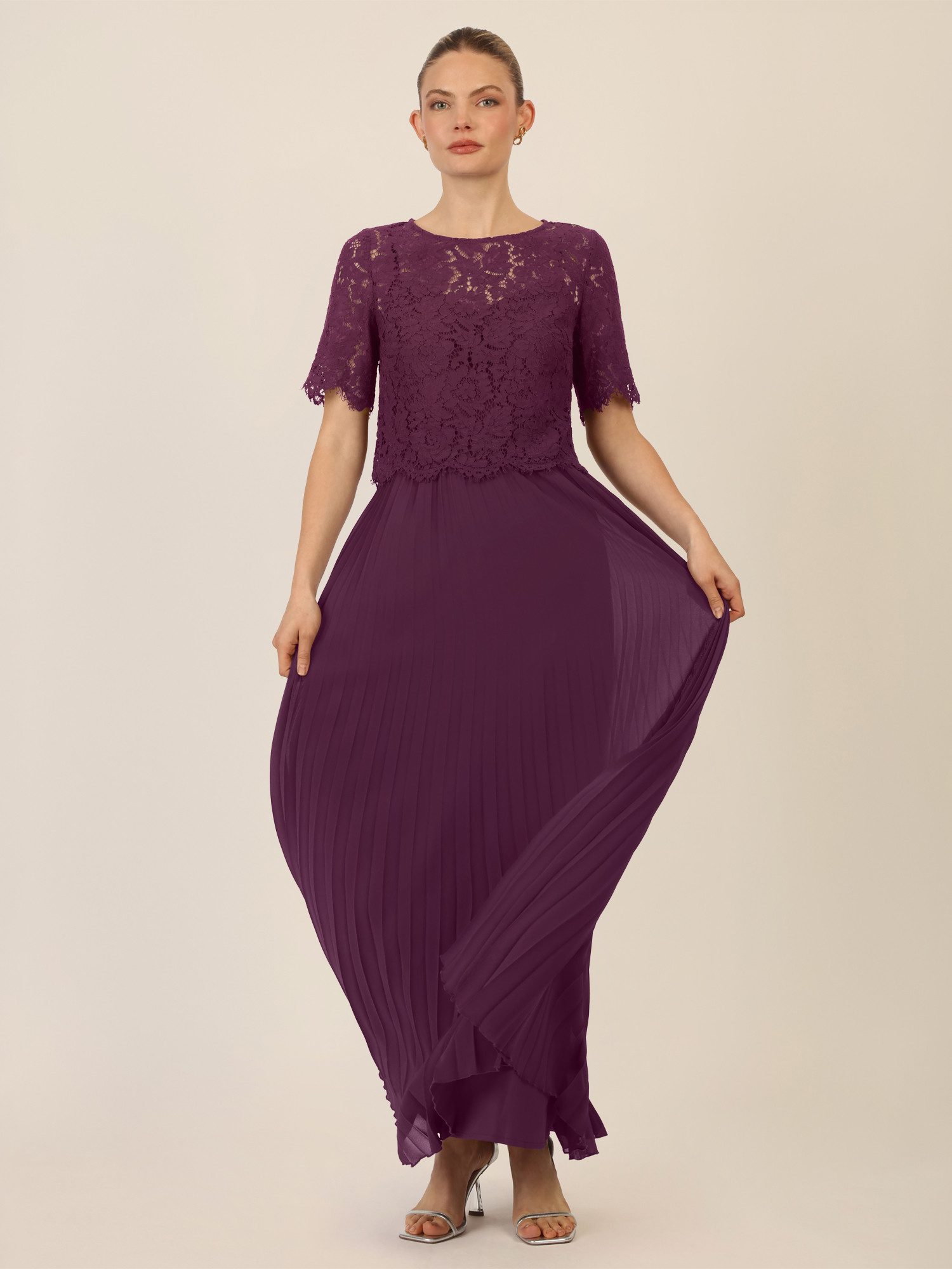 Apart Abendkleid mit Spitzenoberteil und Plisseerock günstig online kaufen