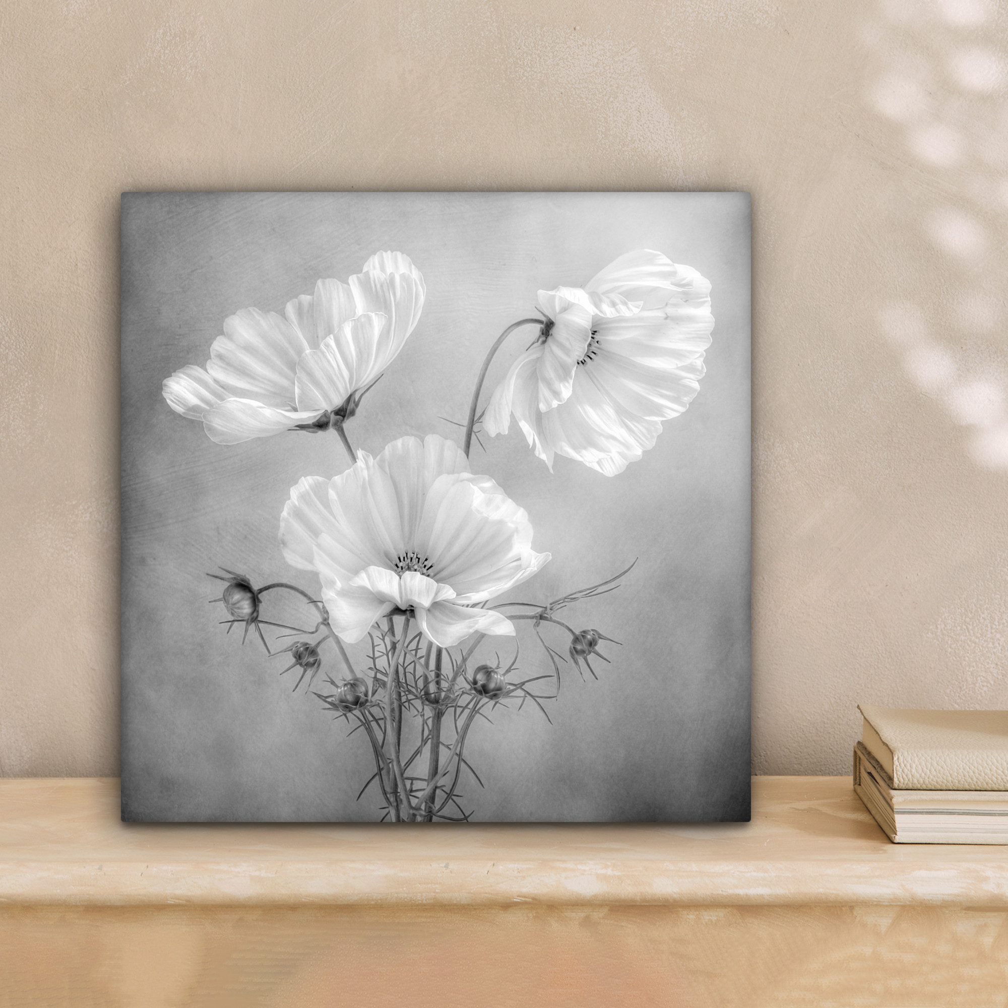 OneMillionCanvasses® Leinwandbild Stilleben - Blumen - Schwarz und weiß - M günstig online kaufen