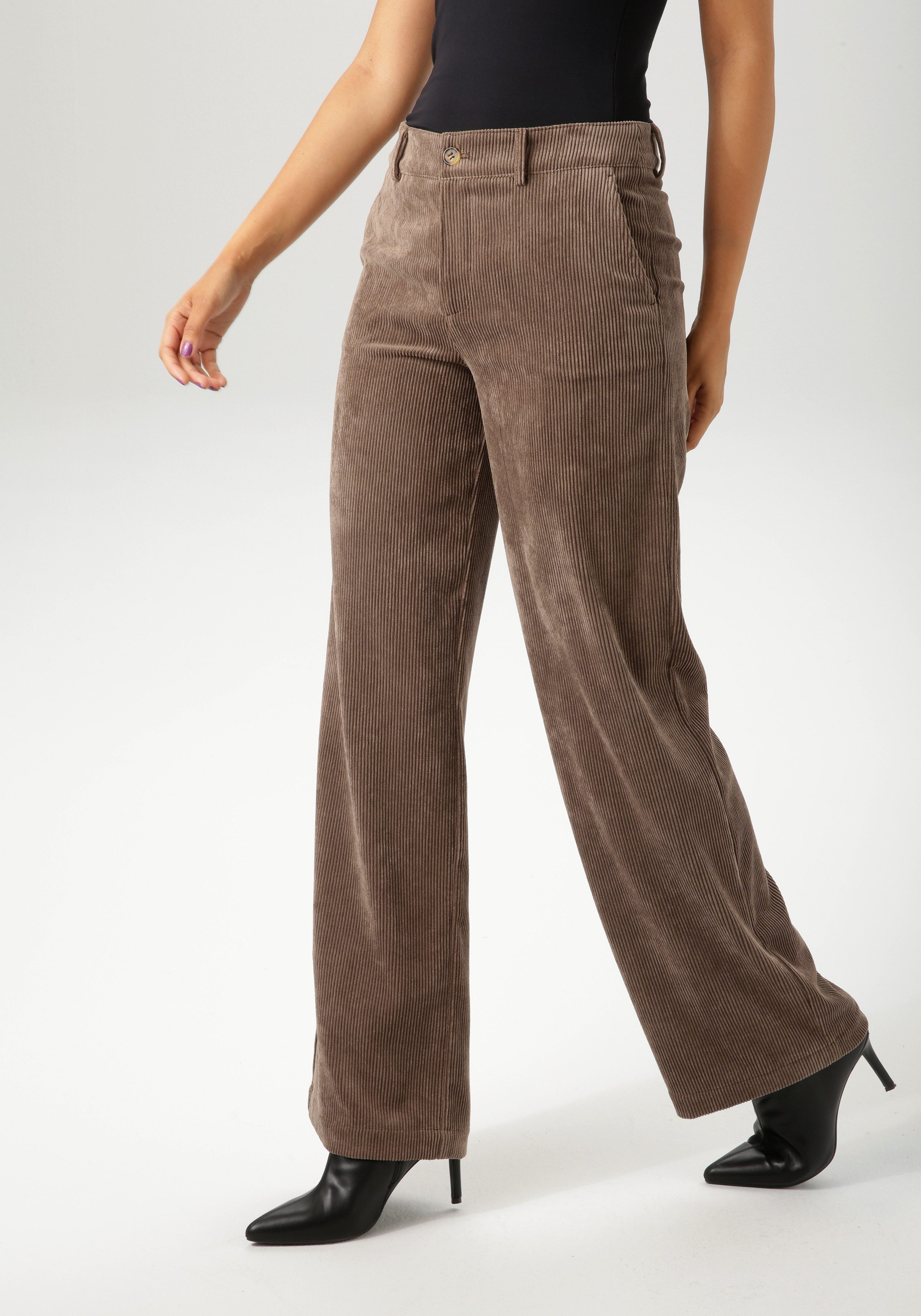 Aniston CASUAL Cordhose mit trendigem, weiten Bein günstig online kaufen