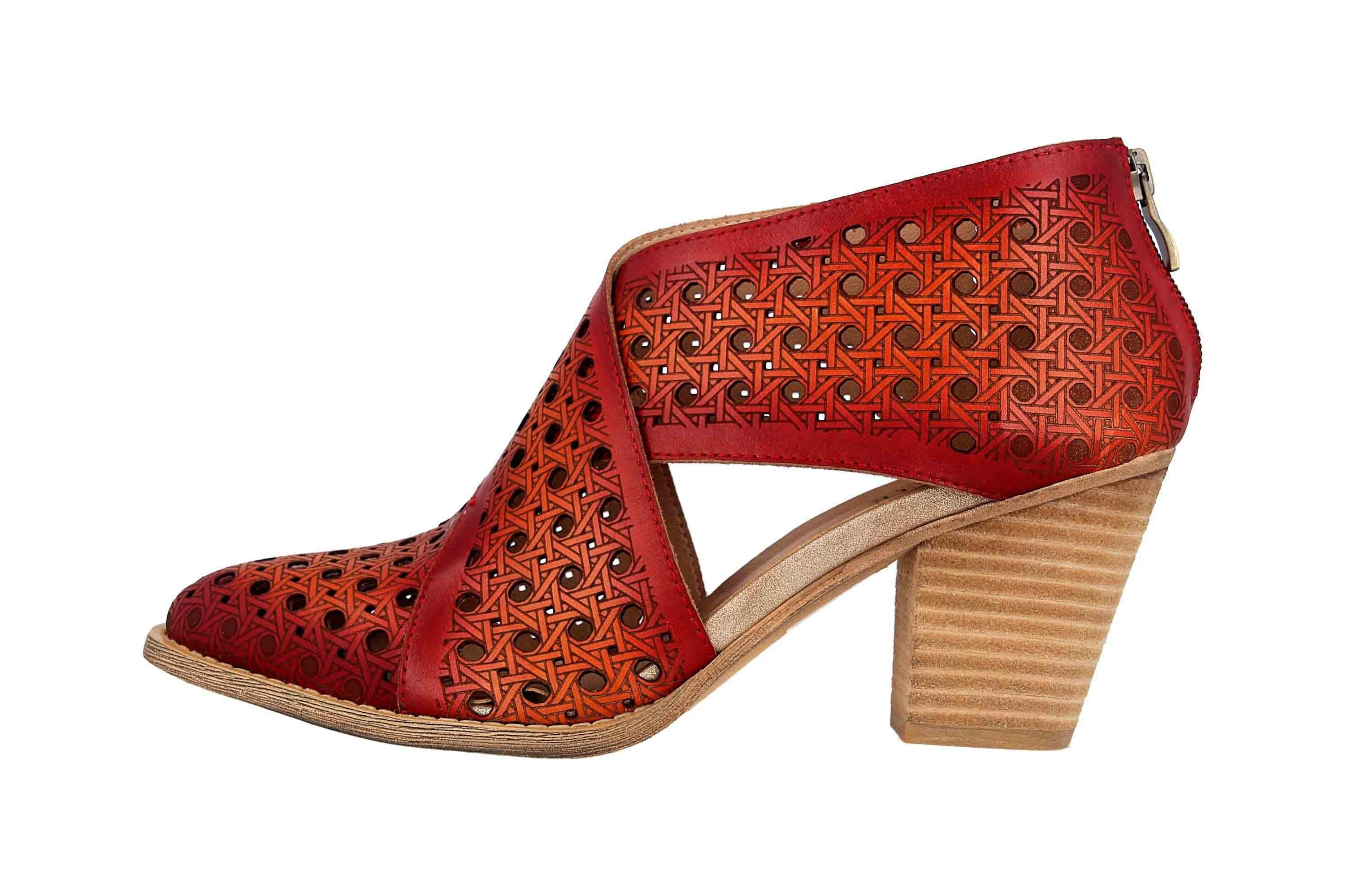 Spring Step Ghalna-Rd Pumps