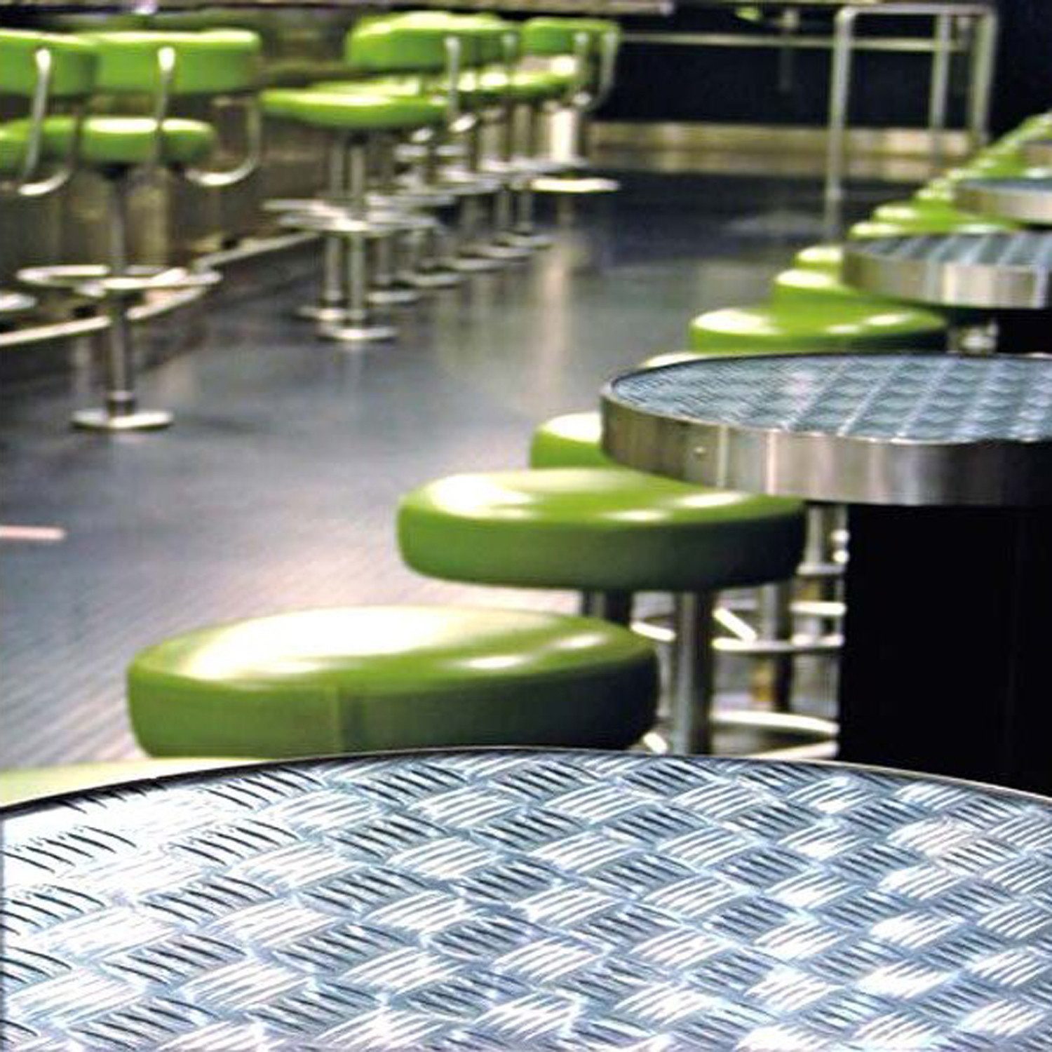 d-c-fix Möbelfolie 20,70€/qm selbstklebende Dekofolie Riffelblech Klebefolie Möbel Küche, 200 x 67,5cm - Metallicfolie mit spürbar geprägter Oberfläche